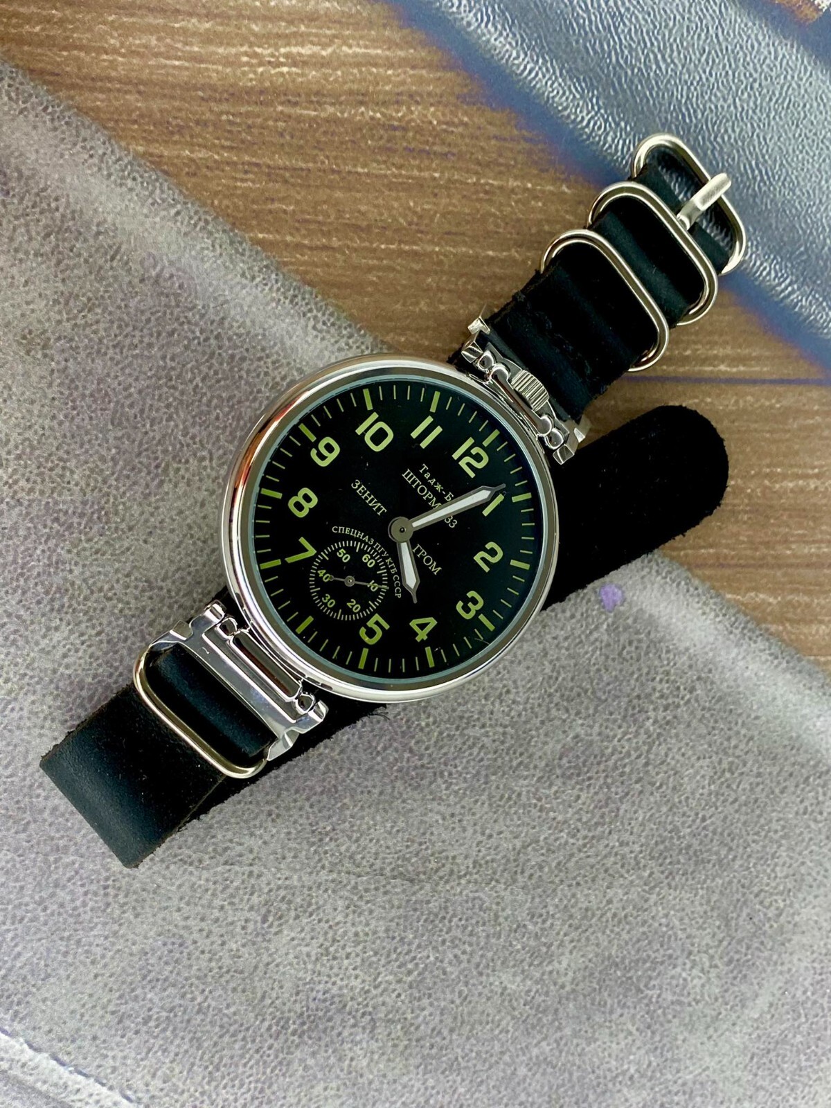 Watch Molniya Mechanical Vintage Soviet Molnija Russian 3602 Dial Wrist Man USSR