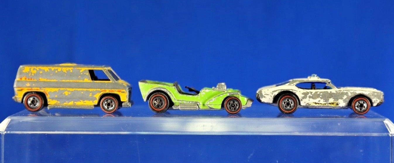 LOT OF 3 HOT WHEELS REDLINE ICE T 69 YELLOW VAN 74 LAW ENFORCEMENT 69