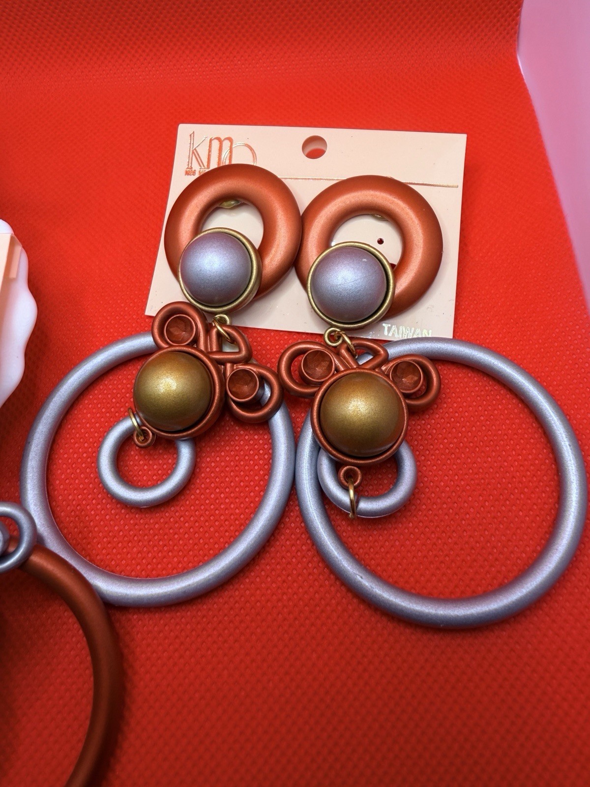 LOT OF 10 VINTAGE KMQ STATEMENT EARRINGS |OVERSIZED Multi Colors Gold Push Back