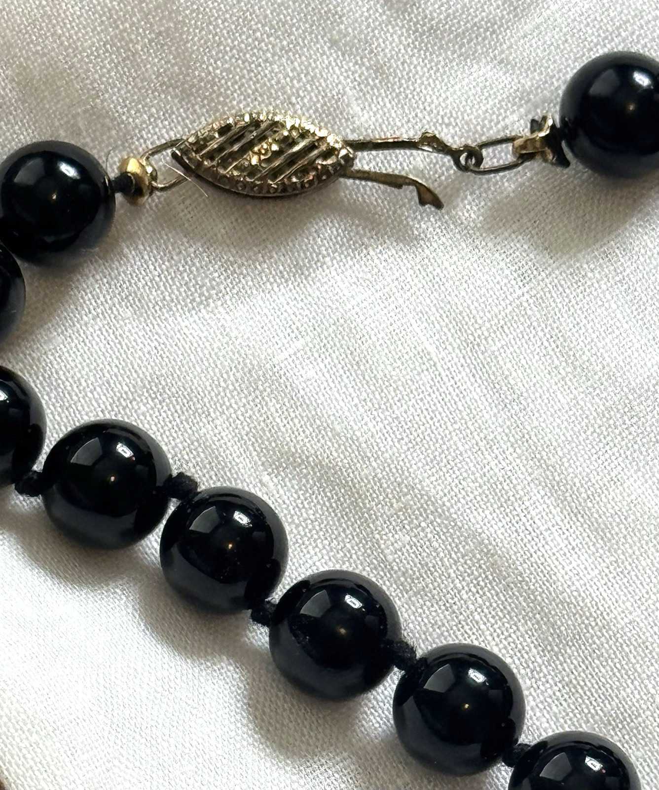 Vintage Black Beads Necklace Handmade Knotted Pearls 18.5″ 925 Clasp 8mm Beaded