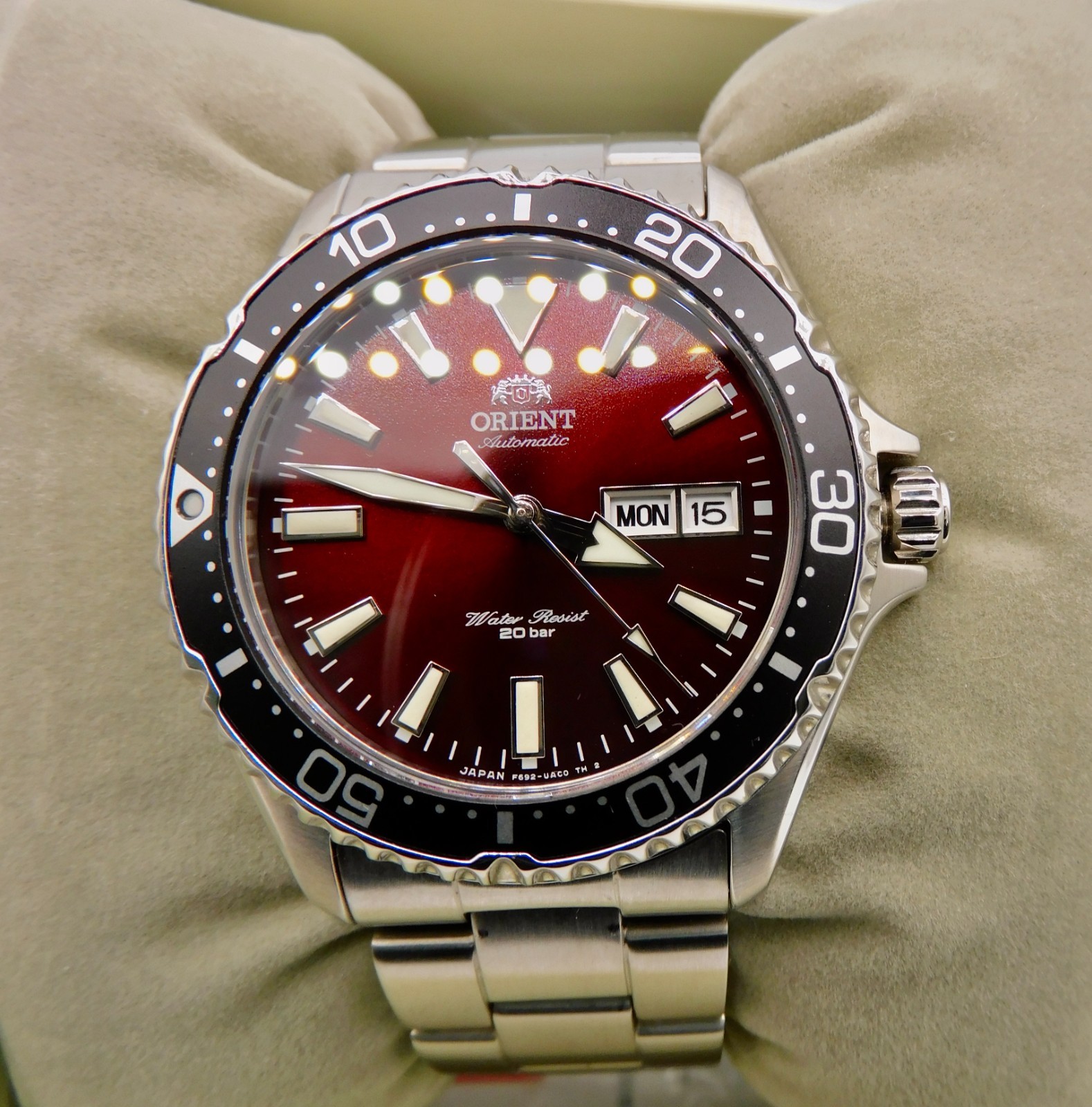 NEW ORIENT WATCH Automatic MAKO Red Men’s RN-AA00033R in BOX