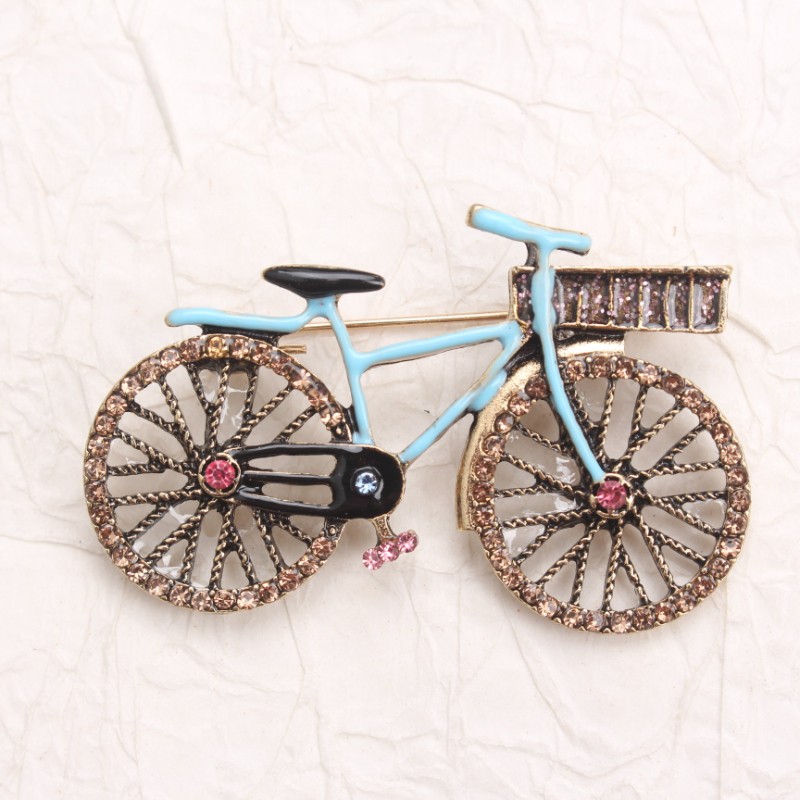 Artistic Leisure-Themed Bicycle Brooch:Exquisite Jewelry Accessory,Ideal Present