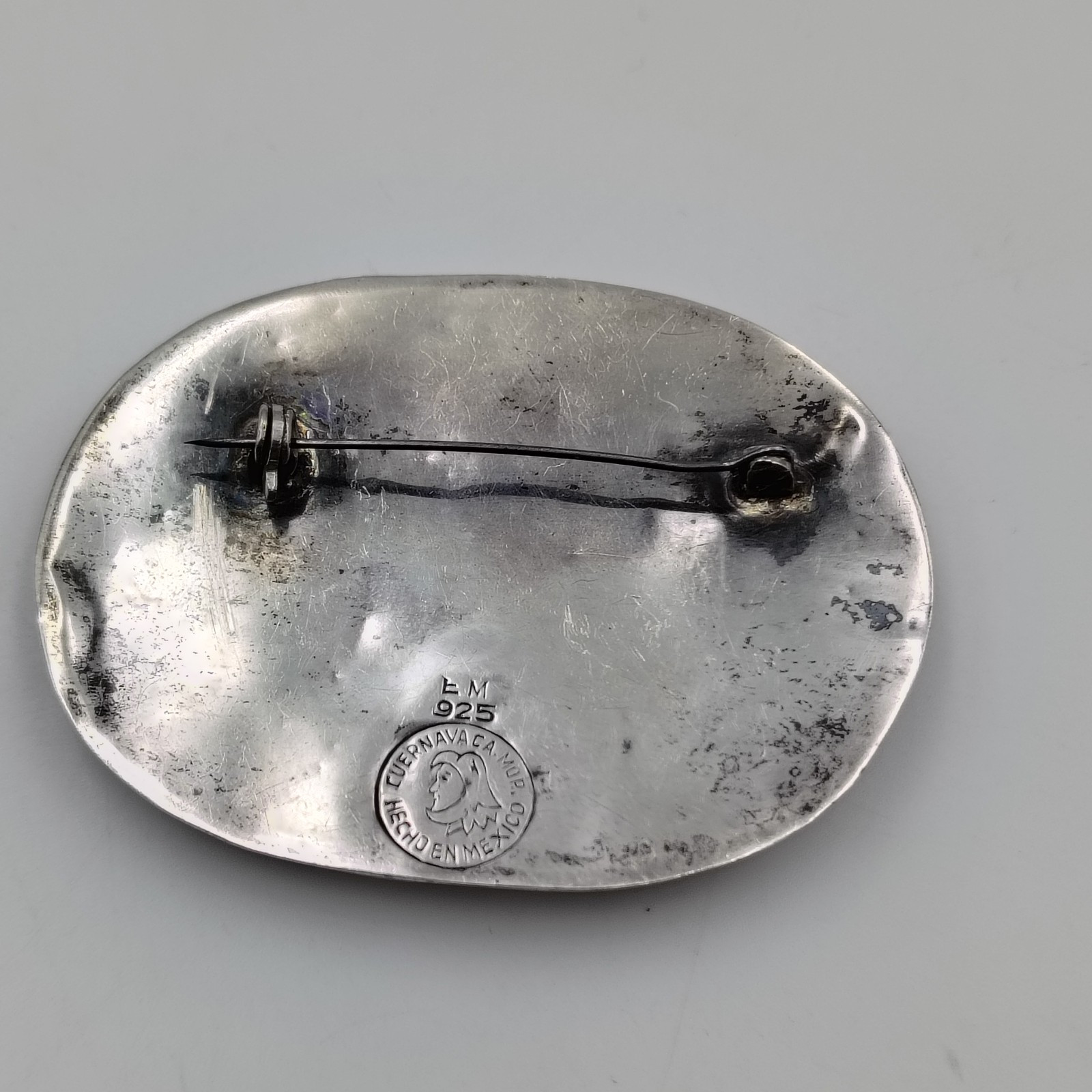 Vintage EM Cuernavaca MOR Mexico Taxco Sterling Silver 925 Oval Brooch Pin