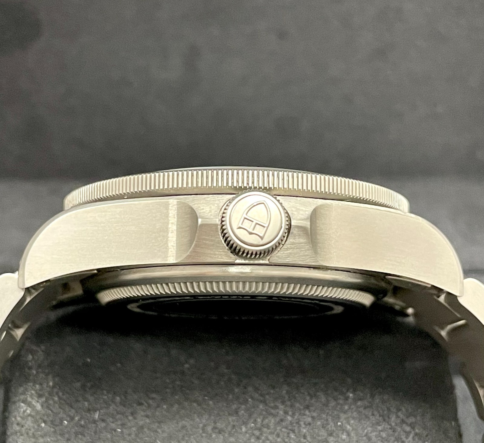 TUDOR PELAGOS BLACK DIAL M25600TN TITANIUM SPORTS WATCH WITH BOX 42MM
