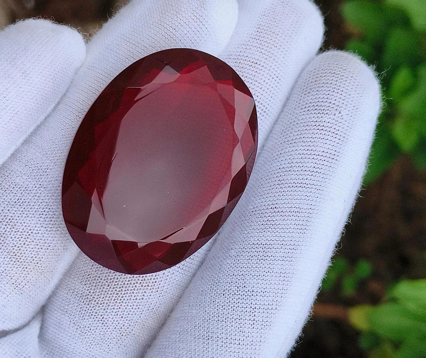 105 Ct Natural Burmese Pigeon Blood Red Ruby Oval Cut Loose Gemstone Certified