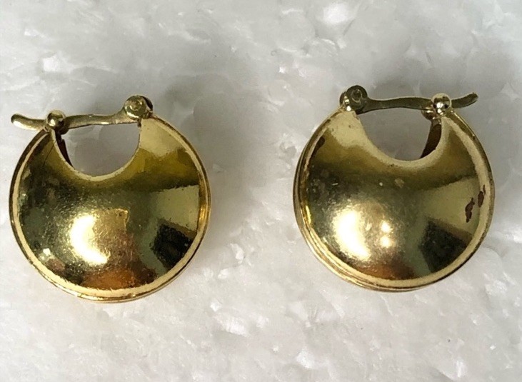 Elo7 Gold Electroplated Over Silver Chunk Half Moon Huggie Hoops Earrings