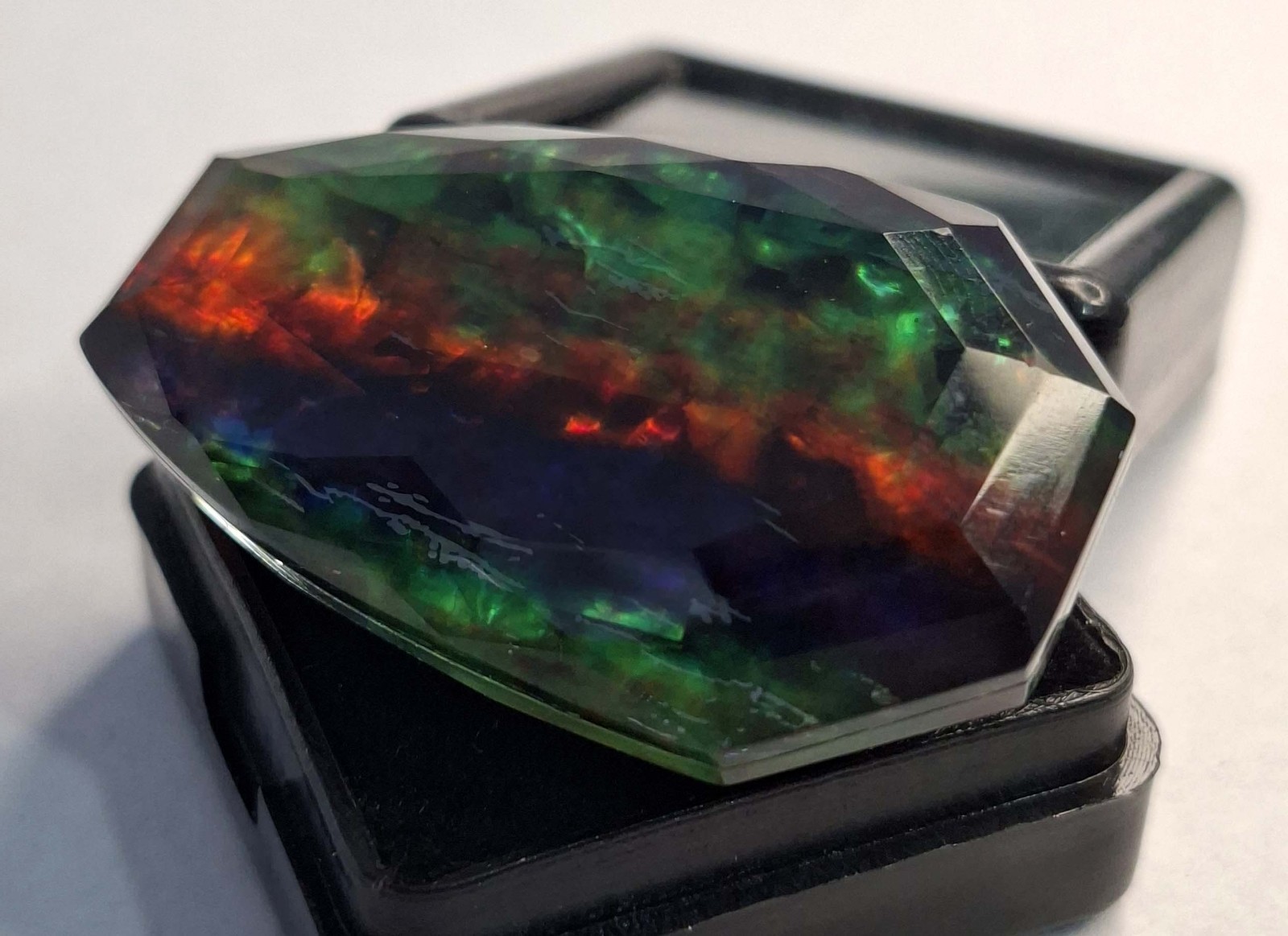 Opal Like Organic Natural Ammolite Fancy Cut 62-64 Ct Loose Gemstone RK914