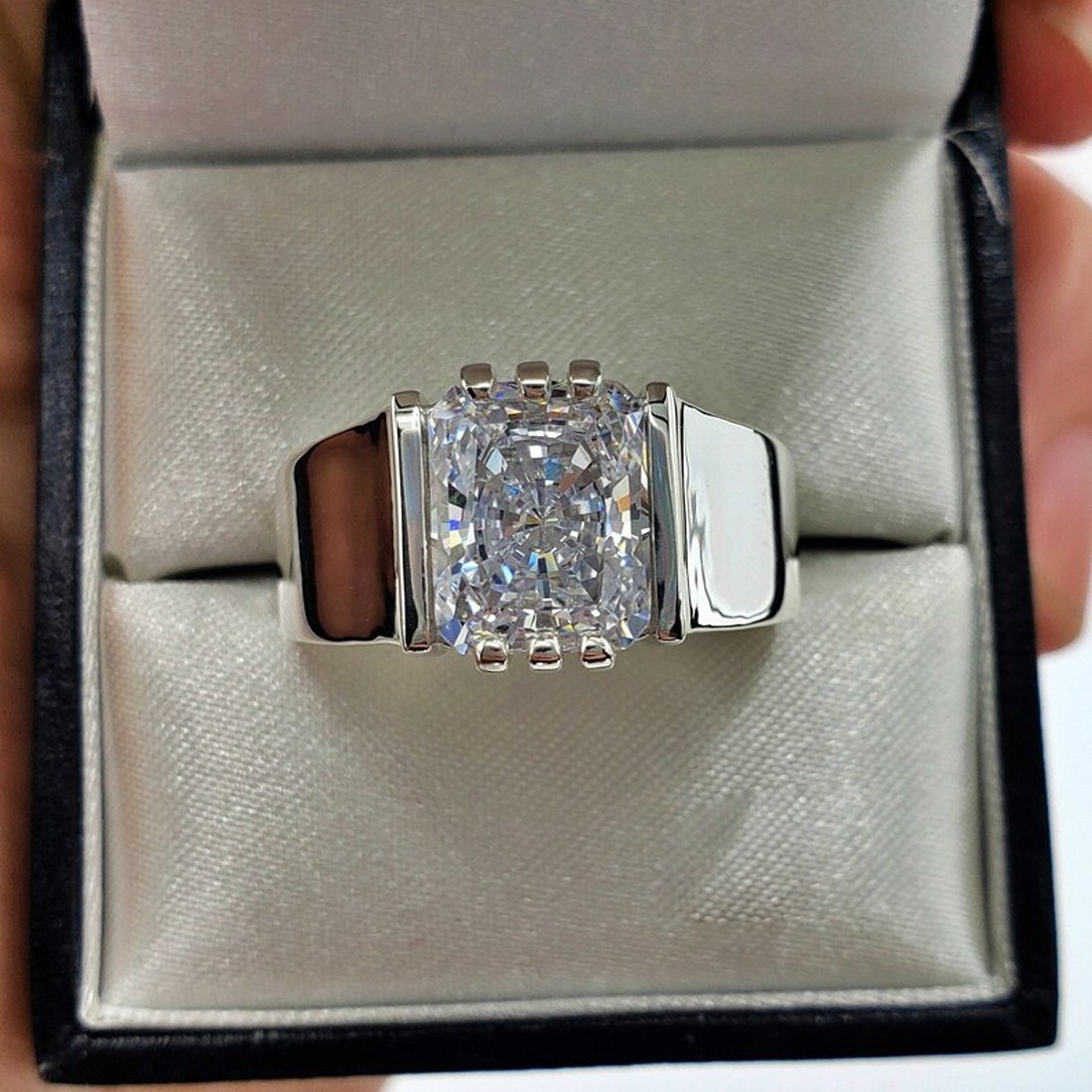 RARE 5.42 Ct Certified White Treated Diamond Solitaire Men’s Ring-925 Silver