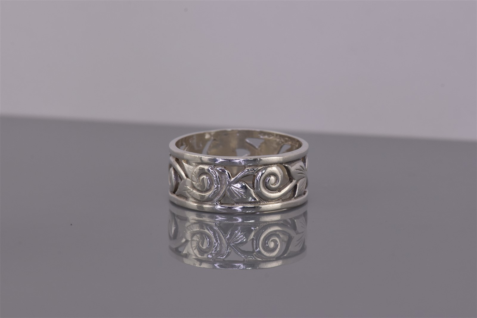 Vintage C&C Sterling Silver 8mm Swirled Flower Openwork Cuff Band Ring 925 Sz: 8
