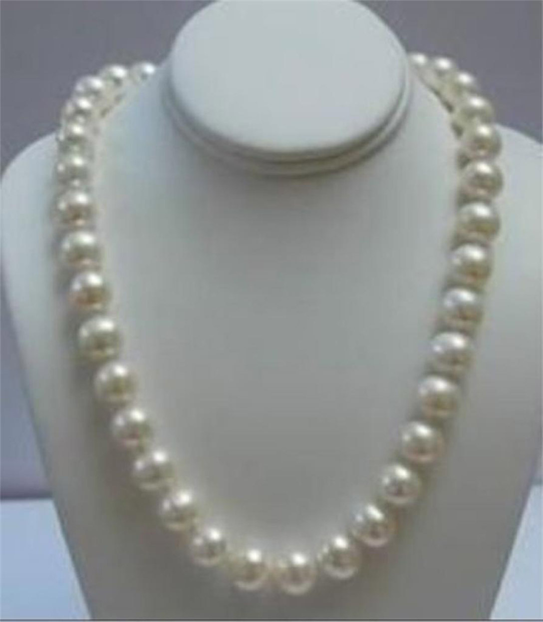 Charm 9-10mm Genuine Natural White Akoya Freshwater Cultured Pearl Necklace 18″