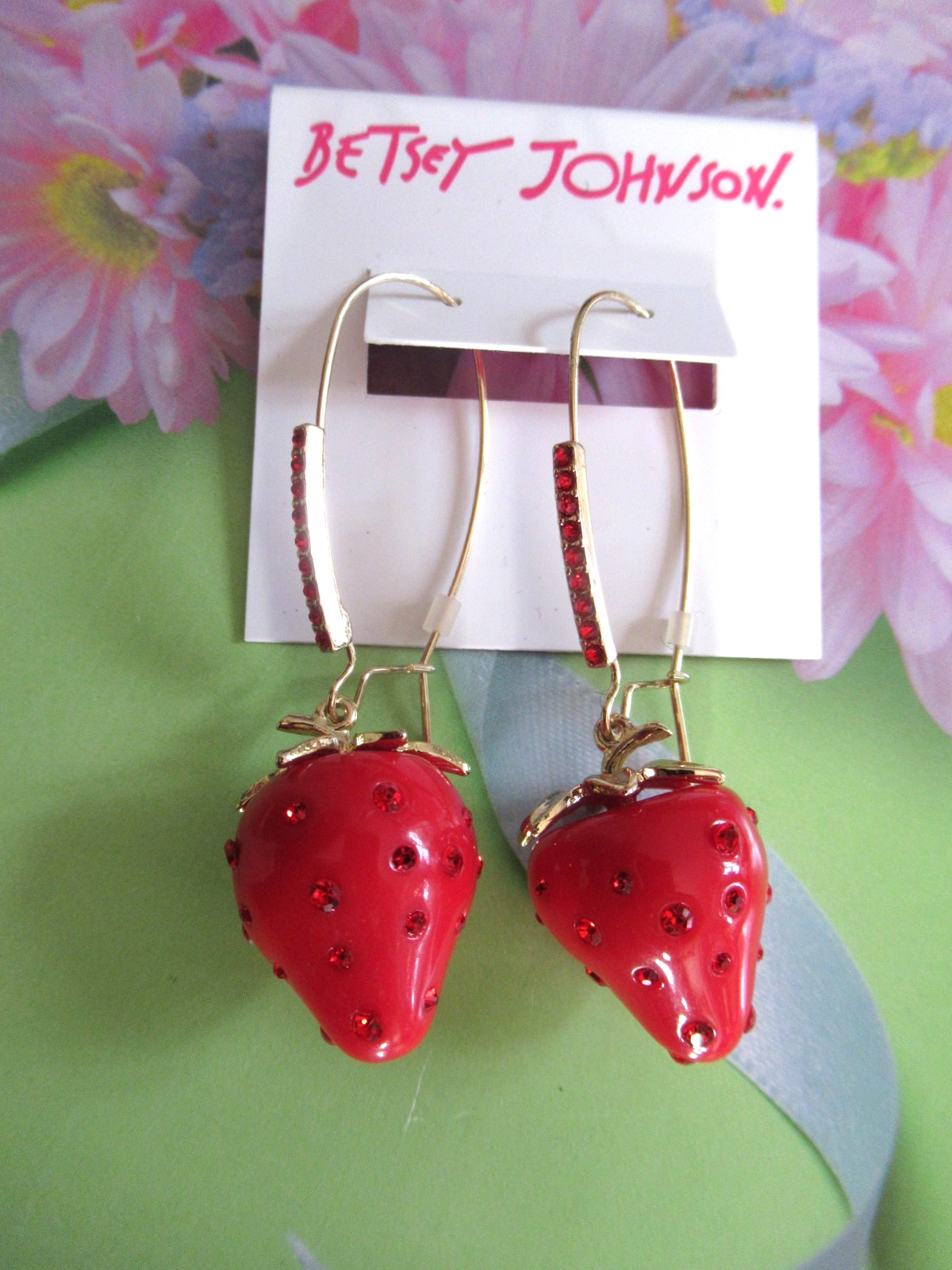 BETSEY JOHNSON Authentic Strawberry RED Rhinestones Sherperd Hooks Earrings