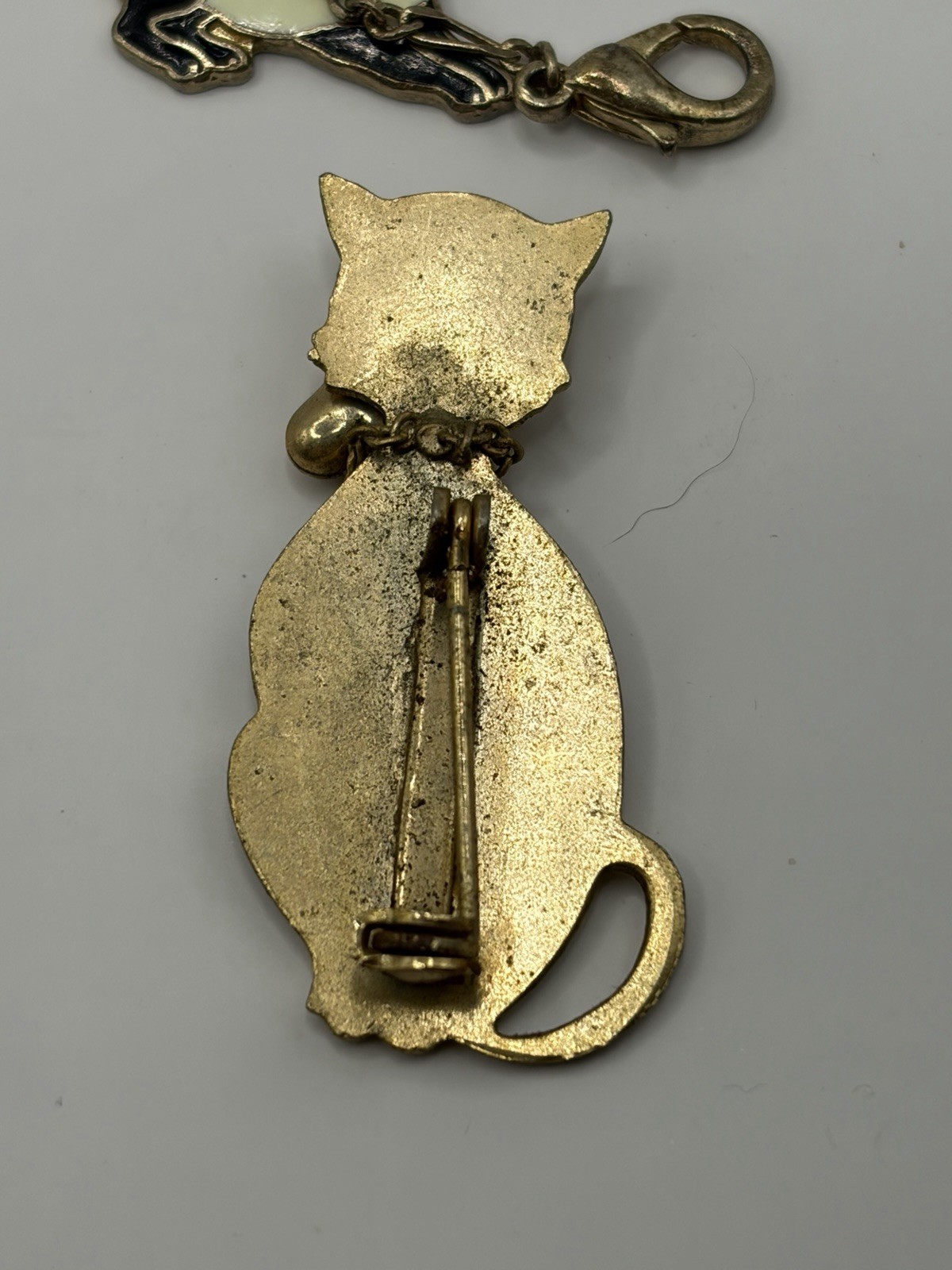 Lot of 4 Pieces Vintage Cat Kitten Themed Jewelry Earrings- Brooch- JJ- Bracelet