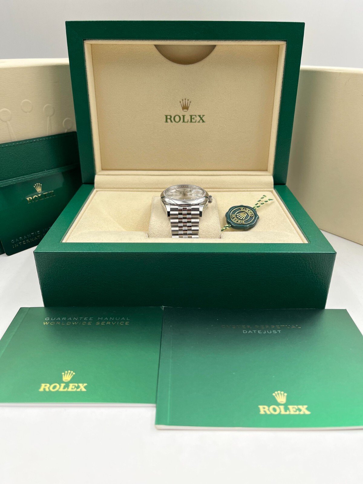 Rolex Date Just 36mm Smooth Silver Dial Jubilee Bracelet 126200 Pre-Owned 2023