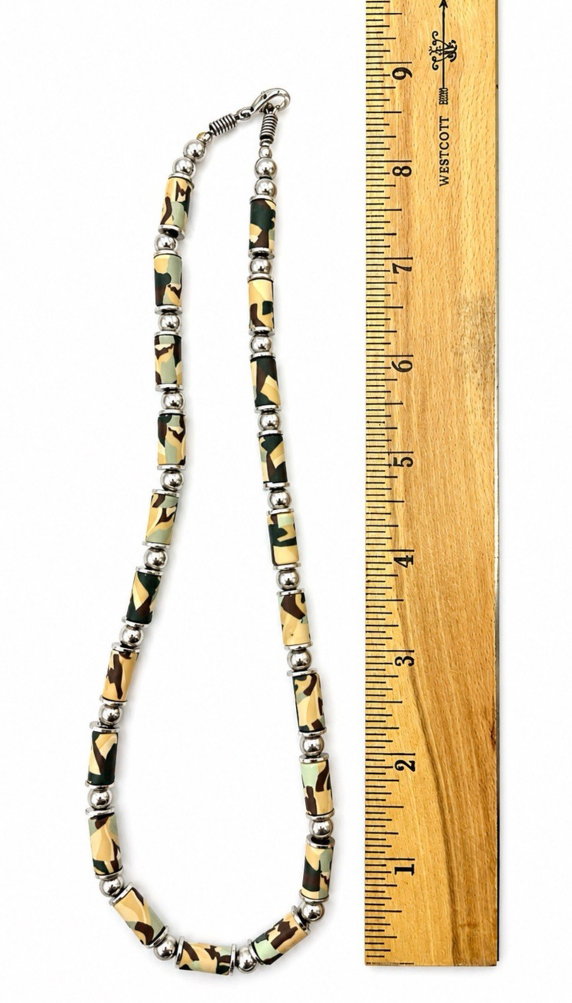 Lot of 2 Y2K Surfer Skater Beaded Necklaces Camo Black Red White Blue