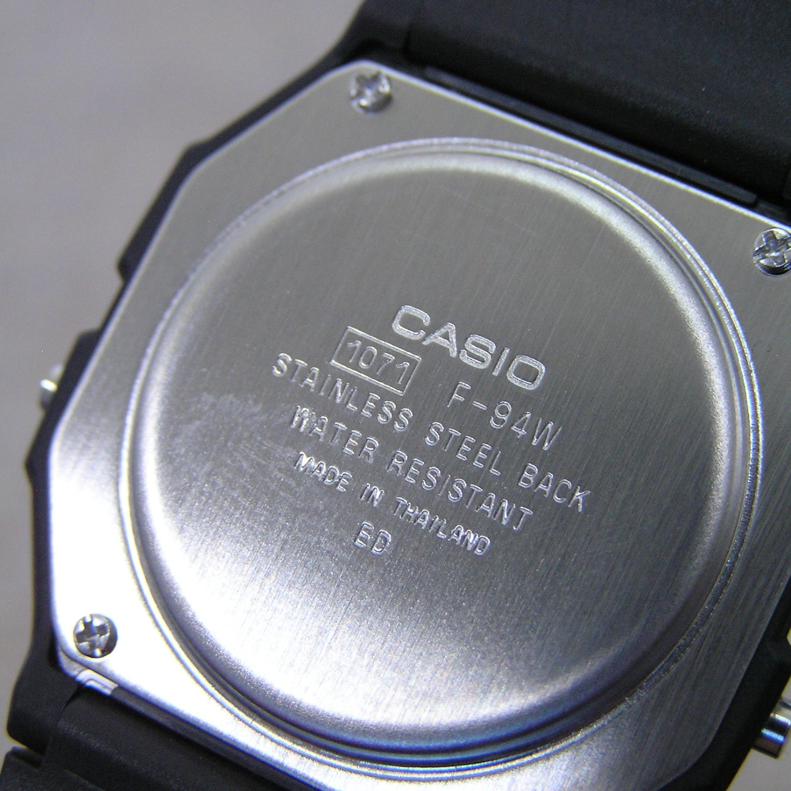 UK STOCK CASIO F-94WA-9JH Japan Exclusive Digital Watch Classic Imported Model