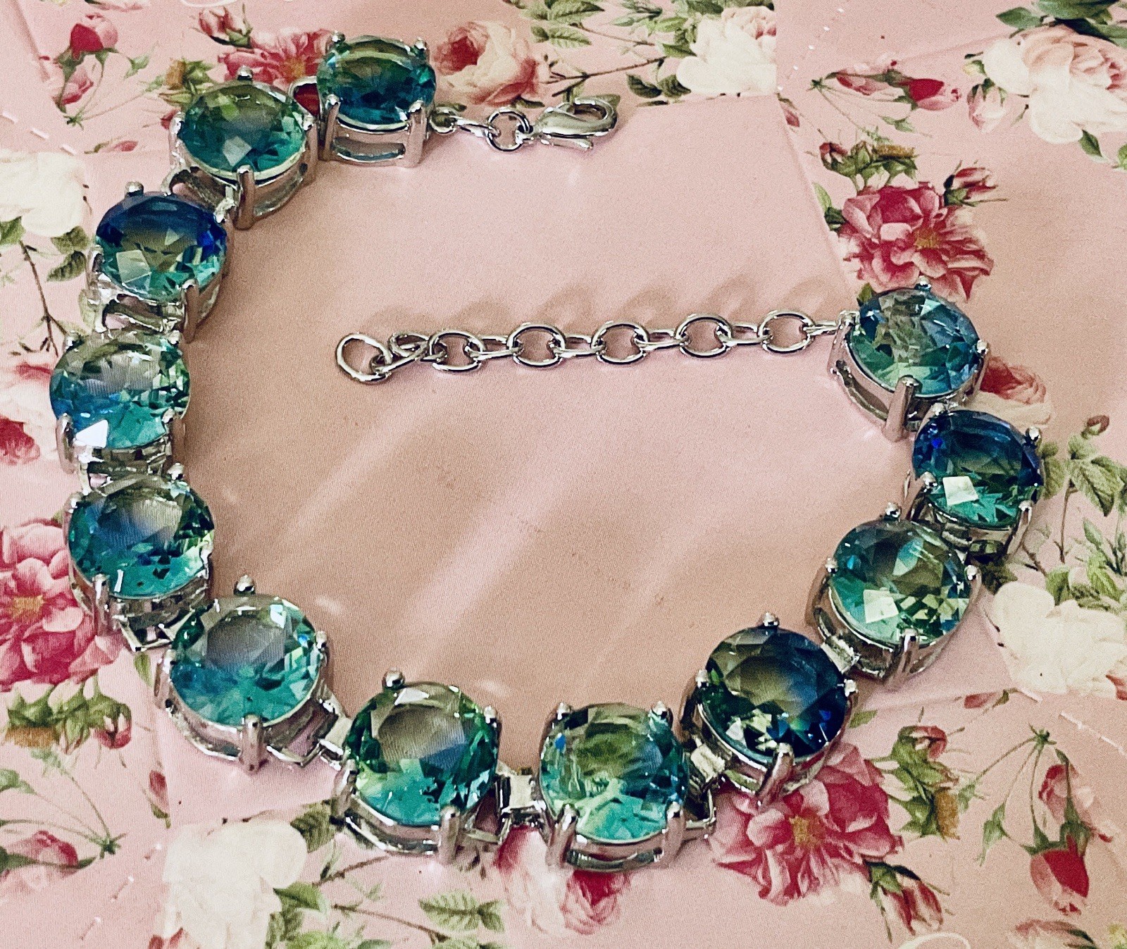 BLUISH/GREEN STONE BRACELET – 10mm Or 42.0ctw –