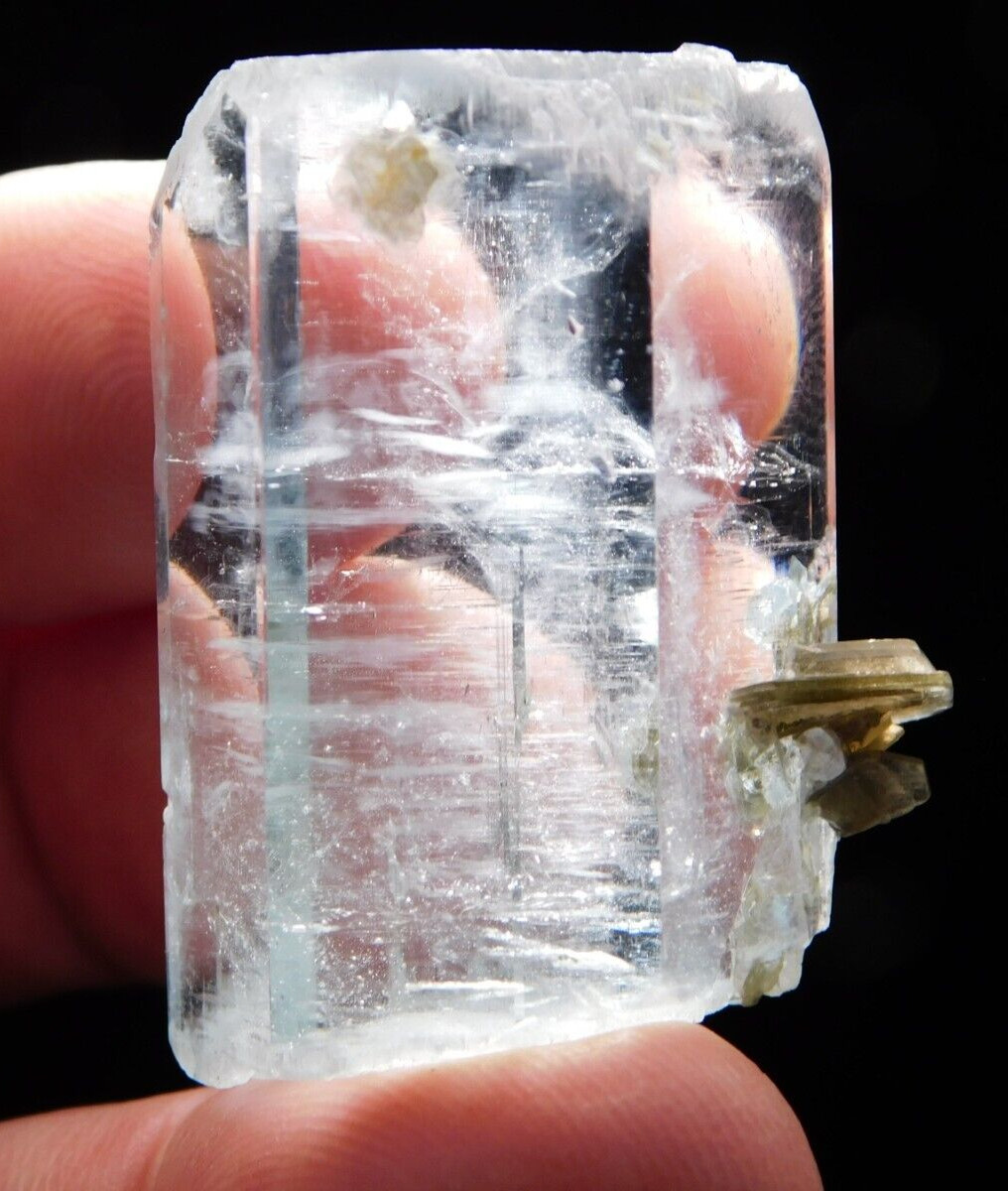 VERY Translucent! BLUE Terminated AQUAMARINE Crystal Pakistan 203ct