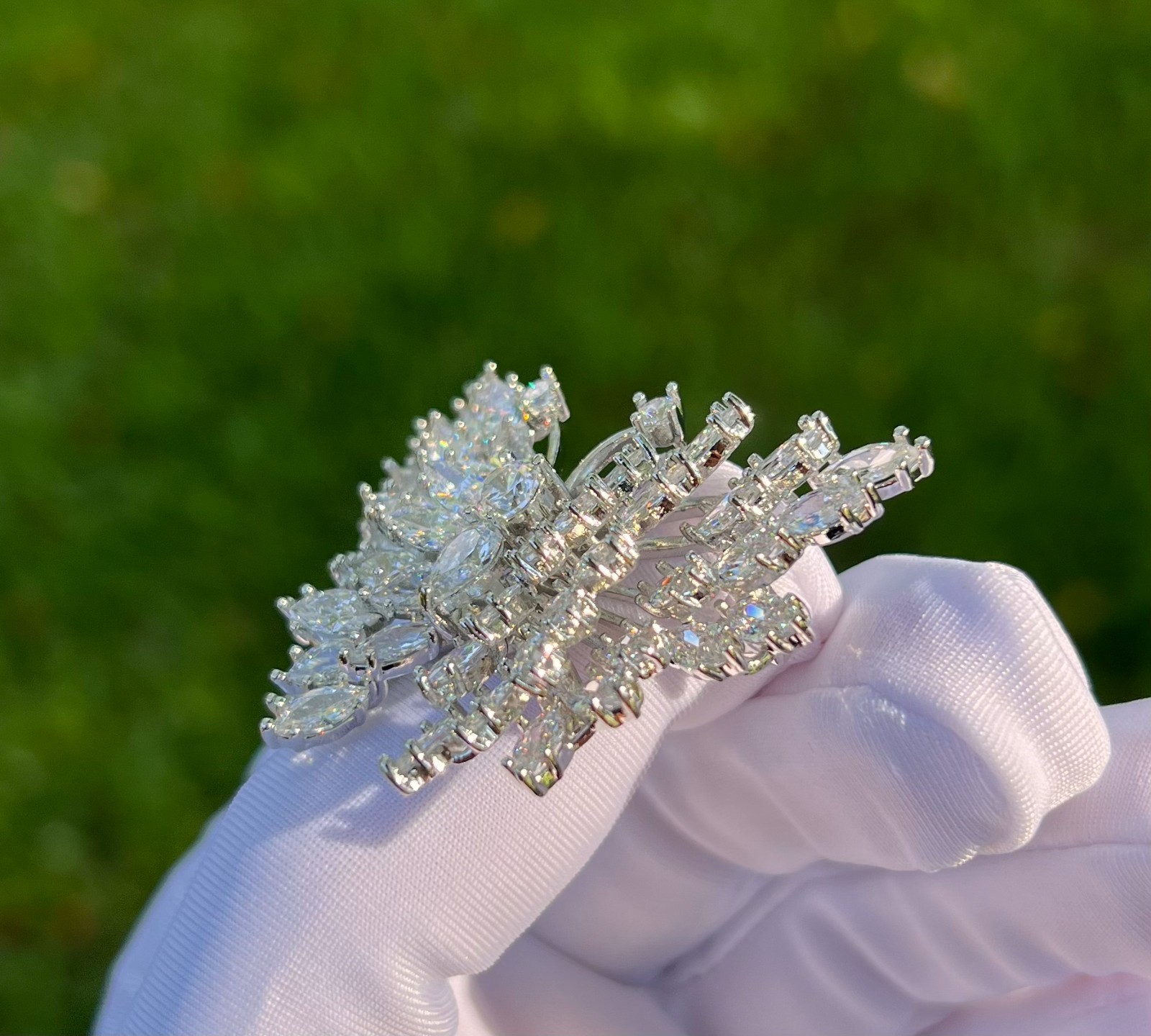 Brilliant Crystals Butterflybrooch pin