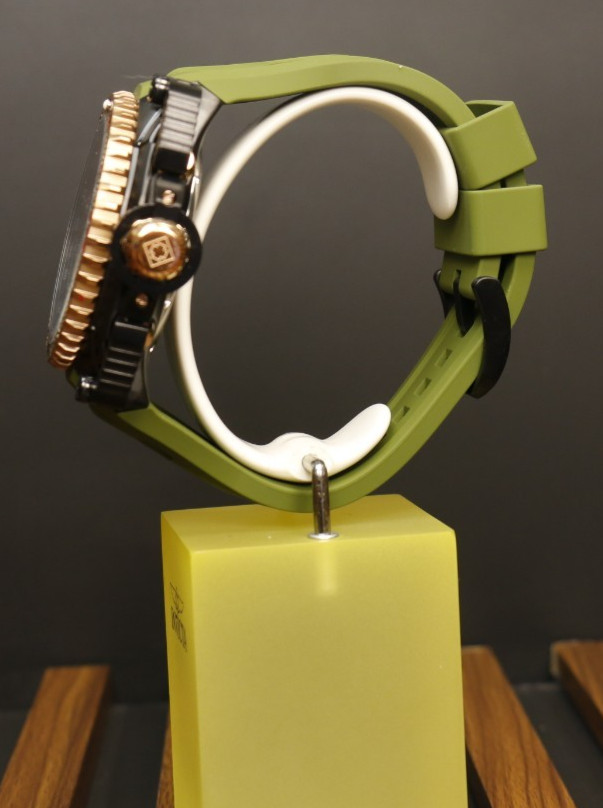 Invicta Sea Hunter full size Men’s Watch 57/69mm Green tone 49629