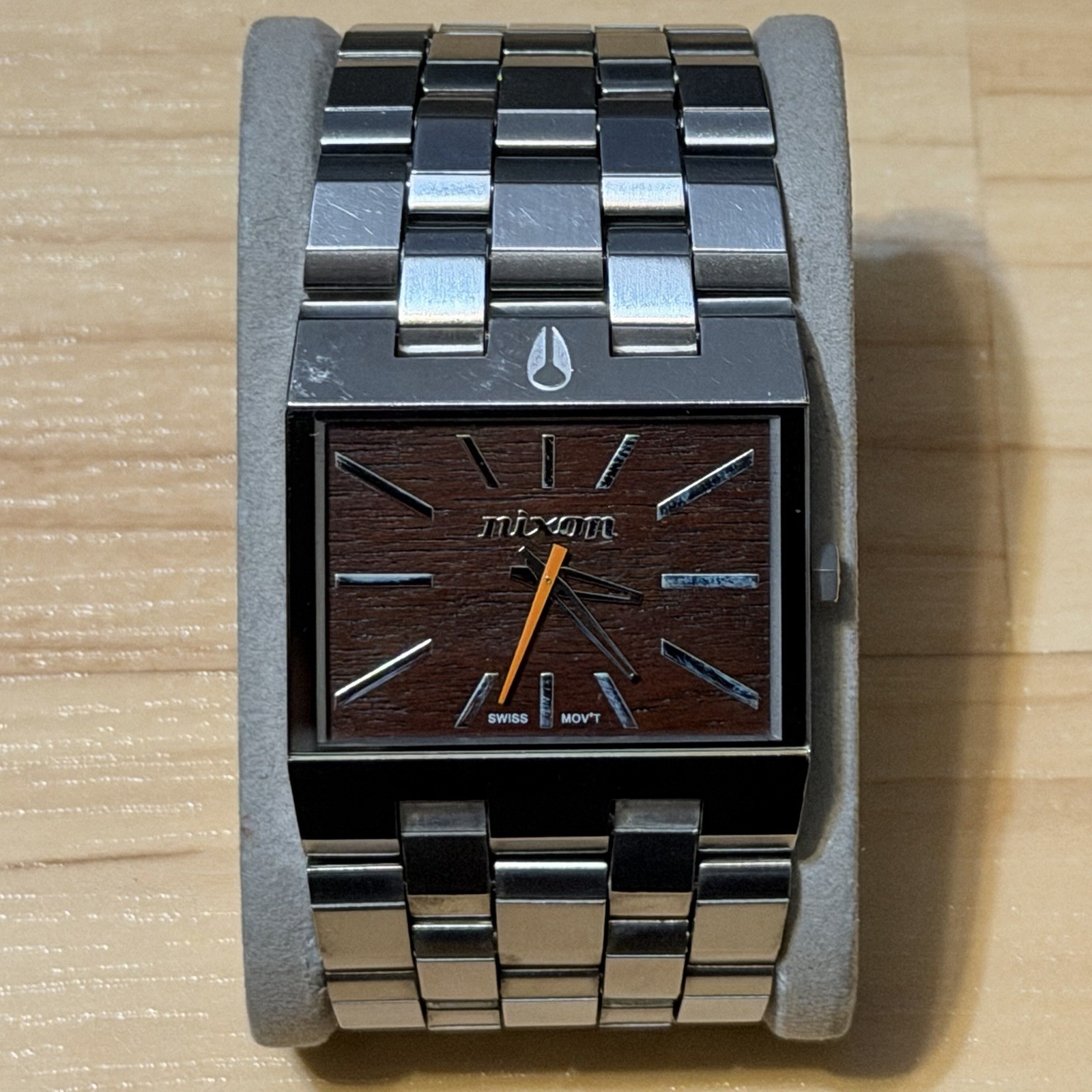 Nixon The Ticket “Golden” Wood Grain Dial Stainless Steel Mens Analog Watch RUNS