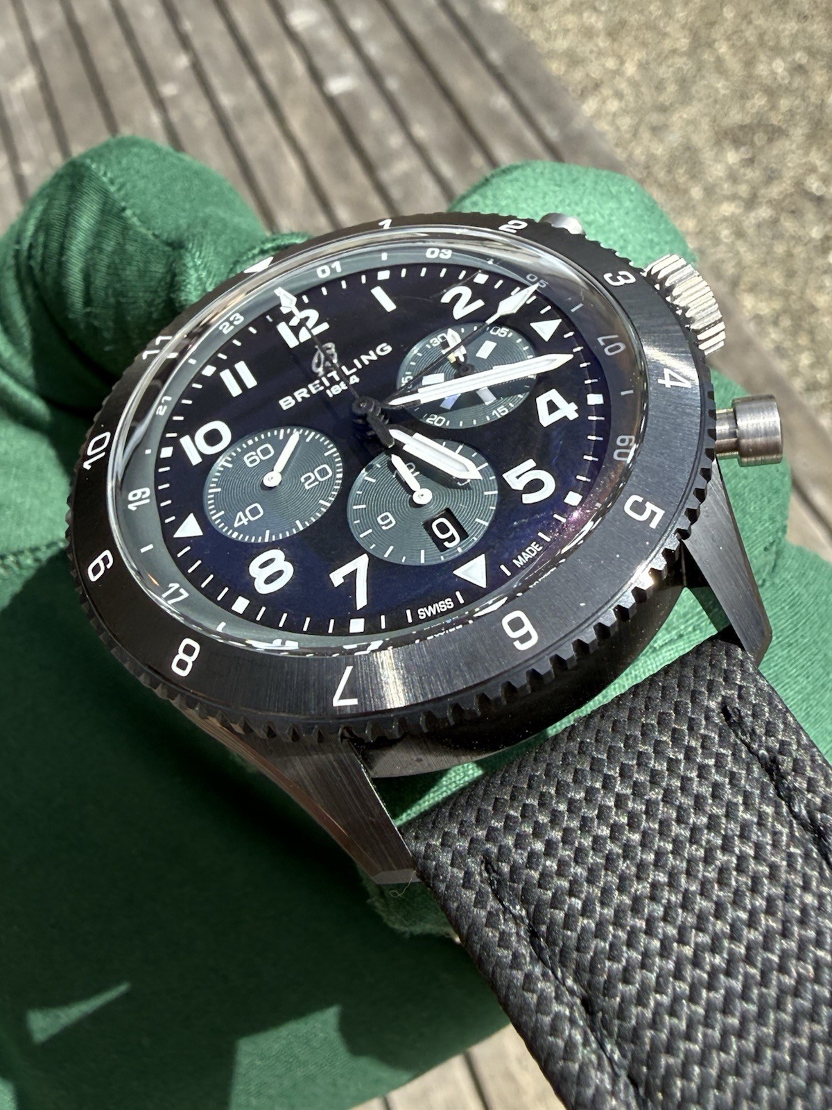 Breitling Super AVI B04 Chronograph GMT 46 Mosquito Night Fighter Blac SB0445 FS