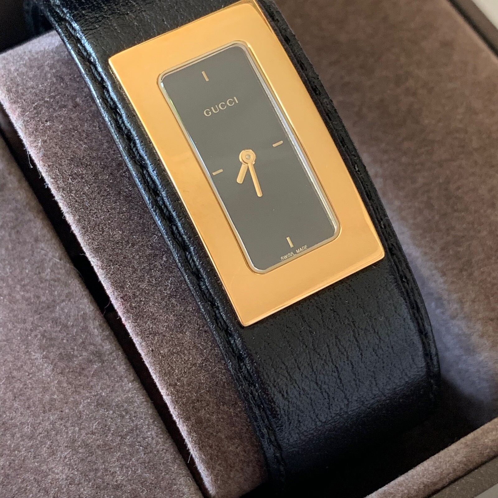 GUCCI 7800S GOLD Tone BLACK Calf skin LEATHER WRIST CUFF WATCH Ships FREE in USA