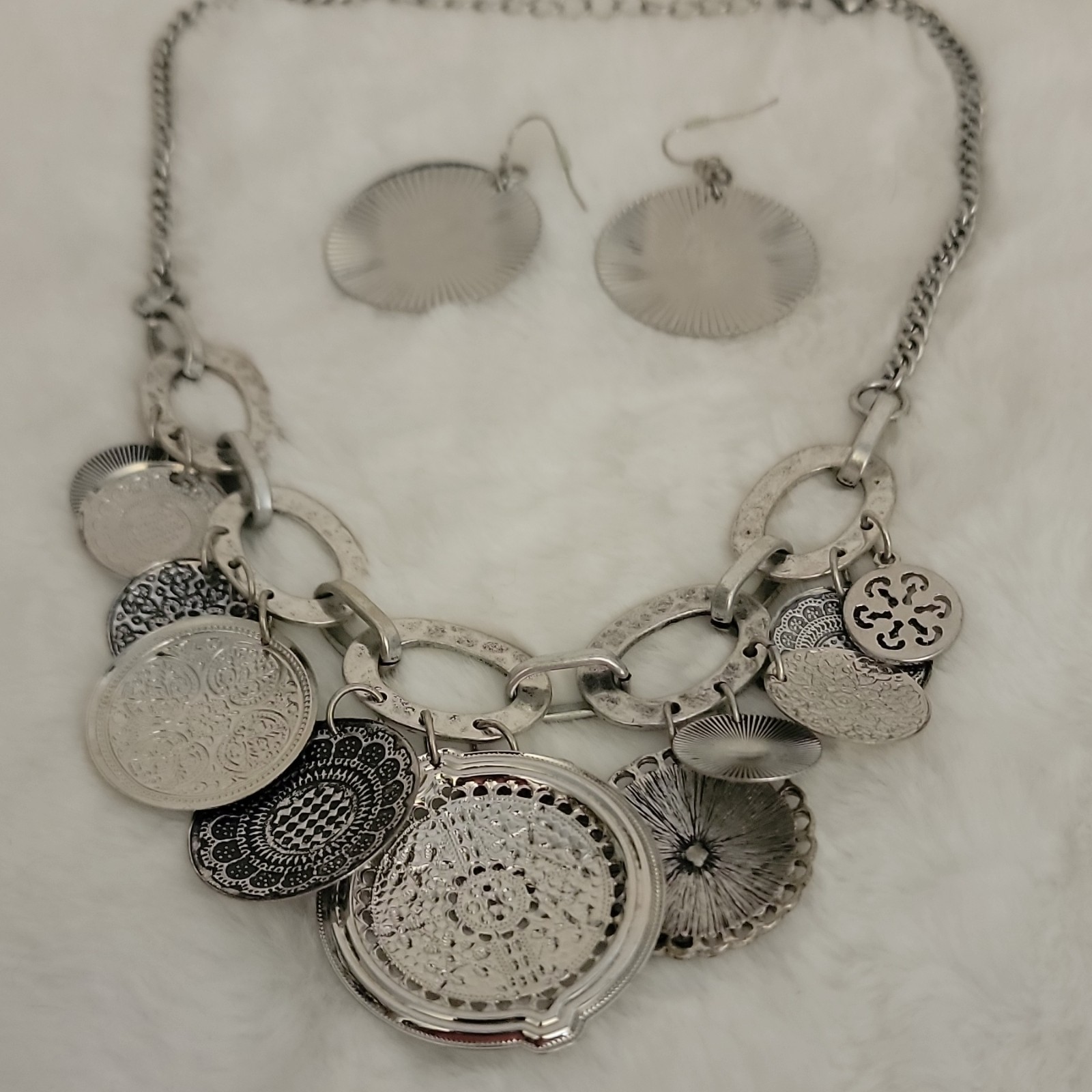 Silver Floral Medallion Embossed Charm Necklace with Matching Earrings