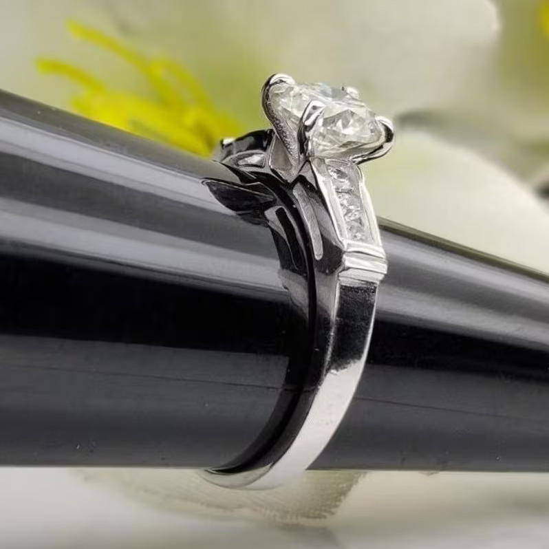 1.90 CT Round Cut F/VVS1 Moissanite Solitaire Engagement Ring 14K White Gold
