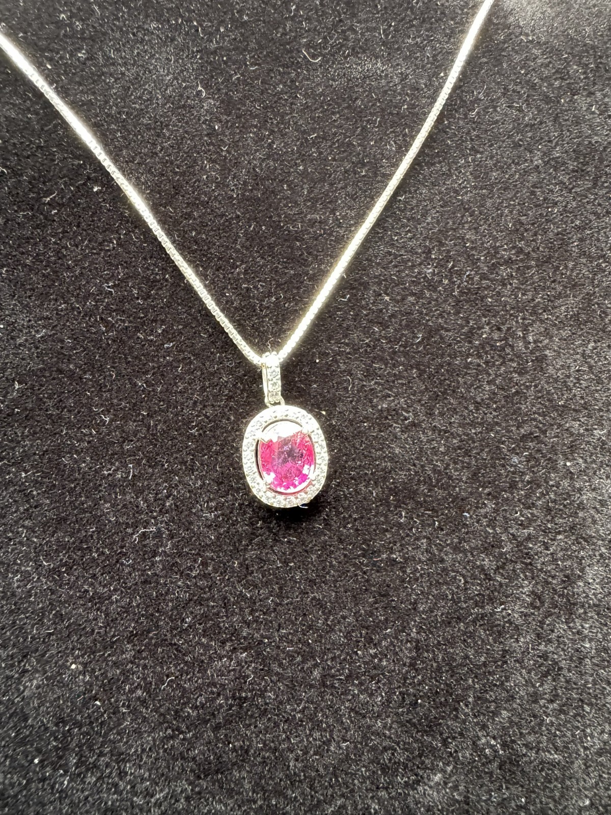 Rich Purple Pink RUBELLITE PENDANT NECKLACE. 0.925 Silver, 1.67 Carat Oval. SI