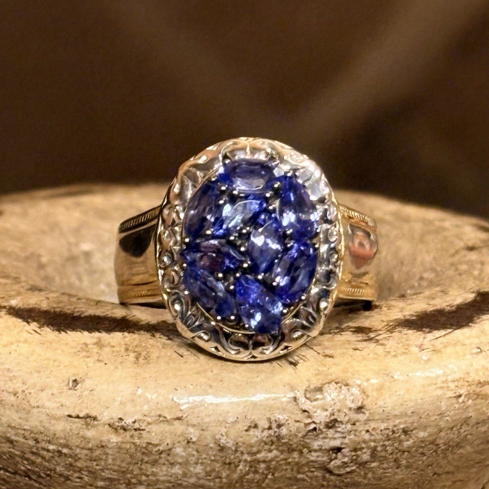 Gems En Vogue Ring Size 9 Sterling Silver Two Tone w/ Tanzanite Cluster