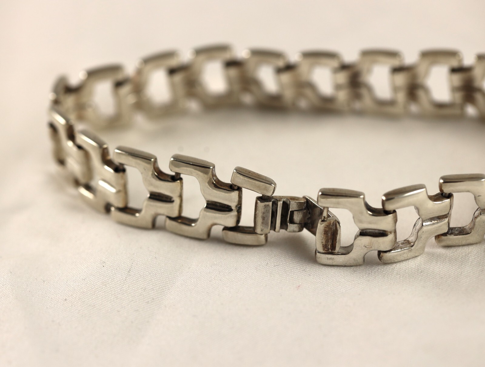 Sterling Silver .925 Link Bracelet size 8 1/2″ 42 Grams
