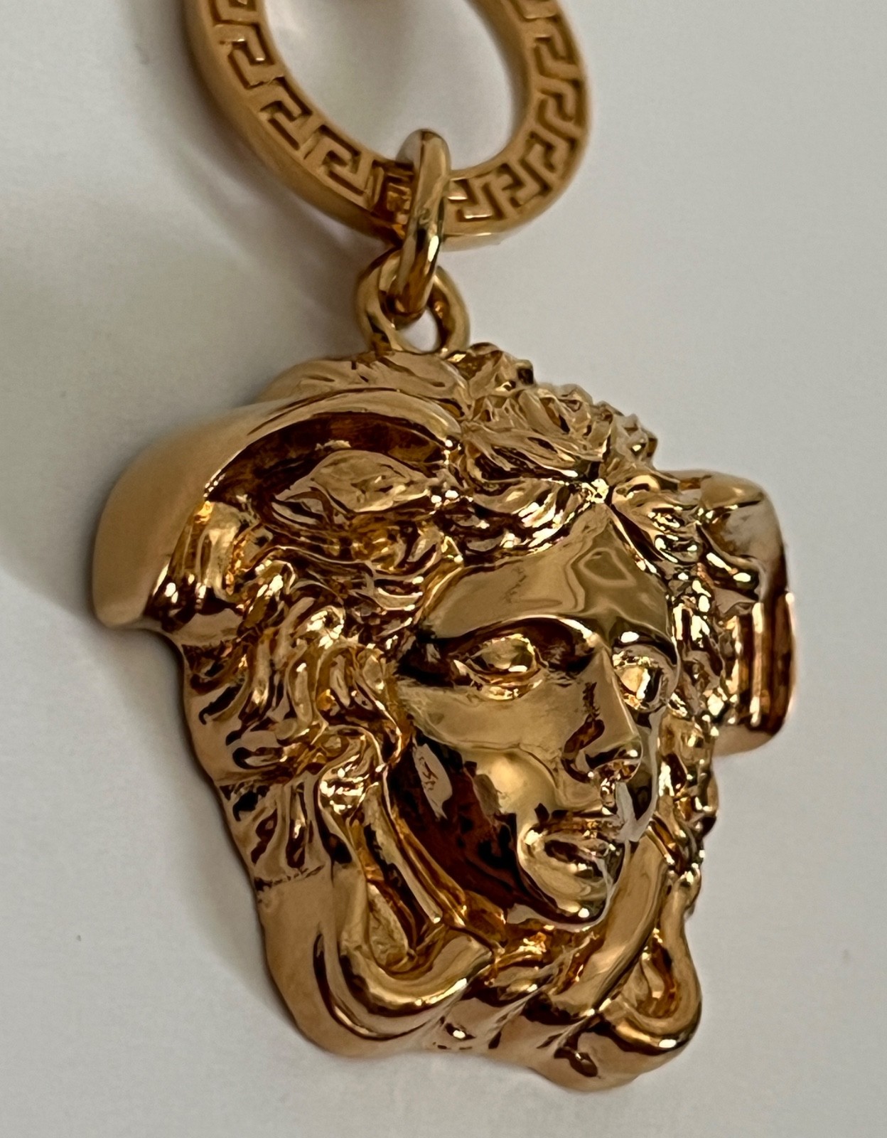 NWT Versace Medusa Head Large 3D Logo Charm Greek Key Gold Chain Bracelet $1295