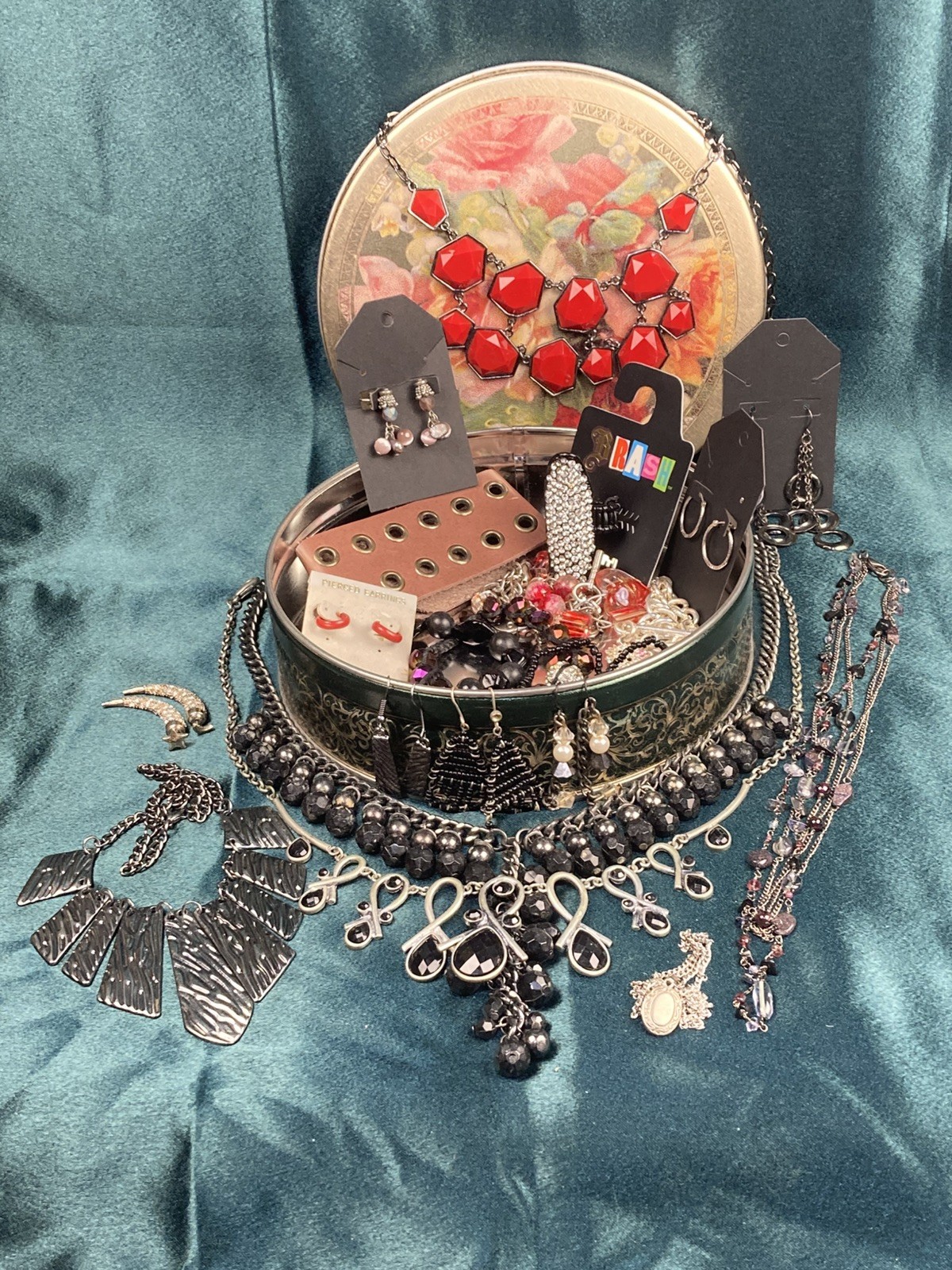 20 Lot Gothic Inspired Costume Jewelry Romance Goth Earring Emo Box Included