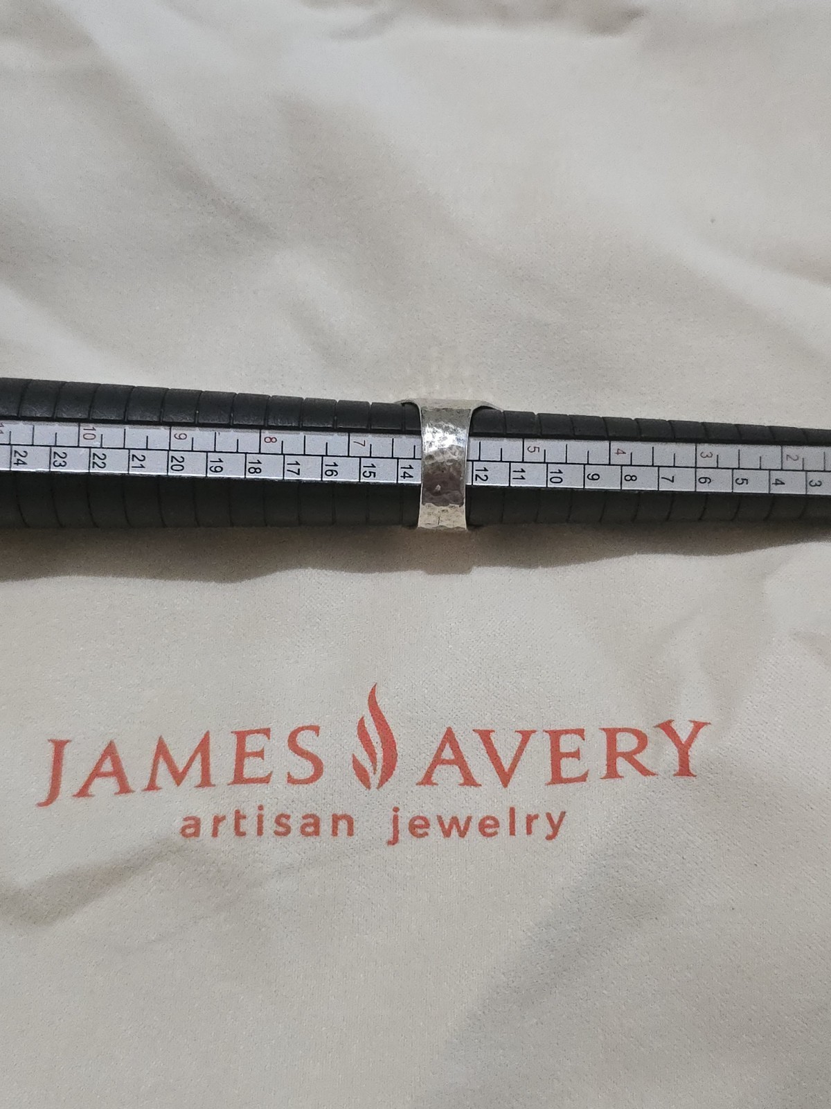 Retired James Avery 925 Sterling Silver Hammered Band Ring Size 6 Stamped