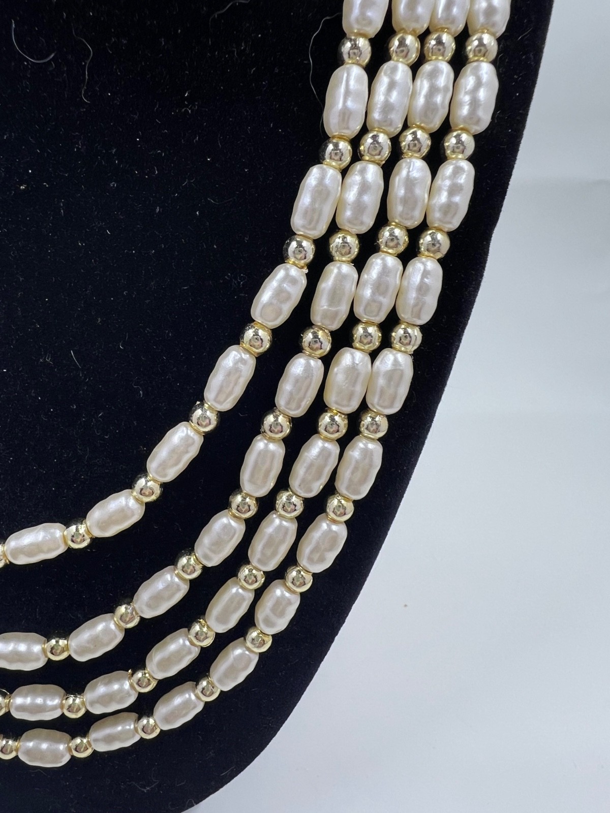Vintage Multi-Strand Rice Pearl Style Necklace – 4 Strand Layered Cream and Gold