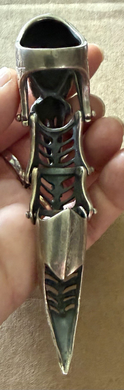 LARGE GOTHIC STERLING SILVER RAVEN SKULL FULL FINGER RING