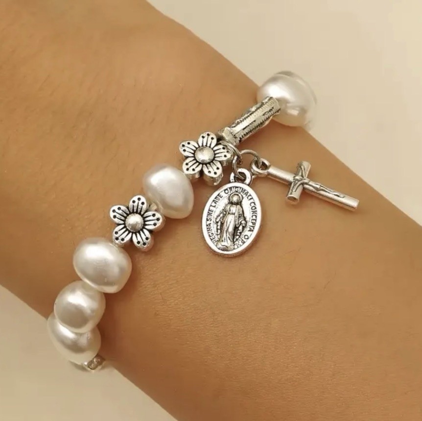 012 White Pearl Beaded Religious Charm Bracelet w/ Cross & Virgin Mary Medal