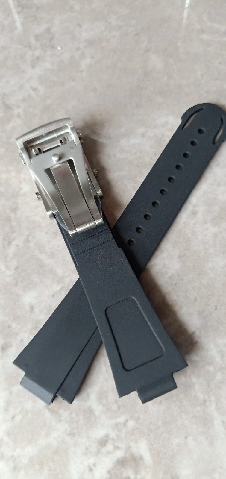 24x12mm FKM Fluoro Rubber Convex Strap Watchband For Oris Aquis 7730 7740 43mm