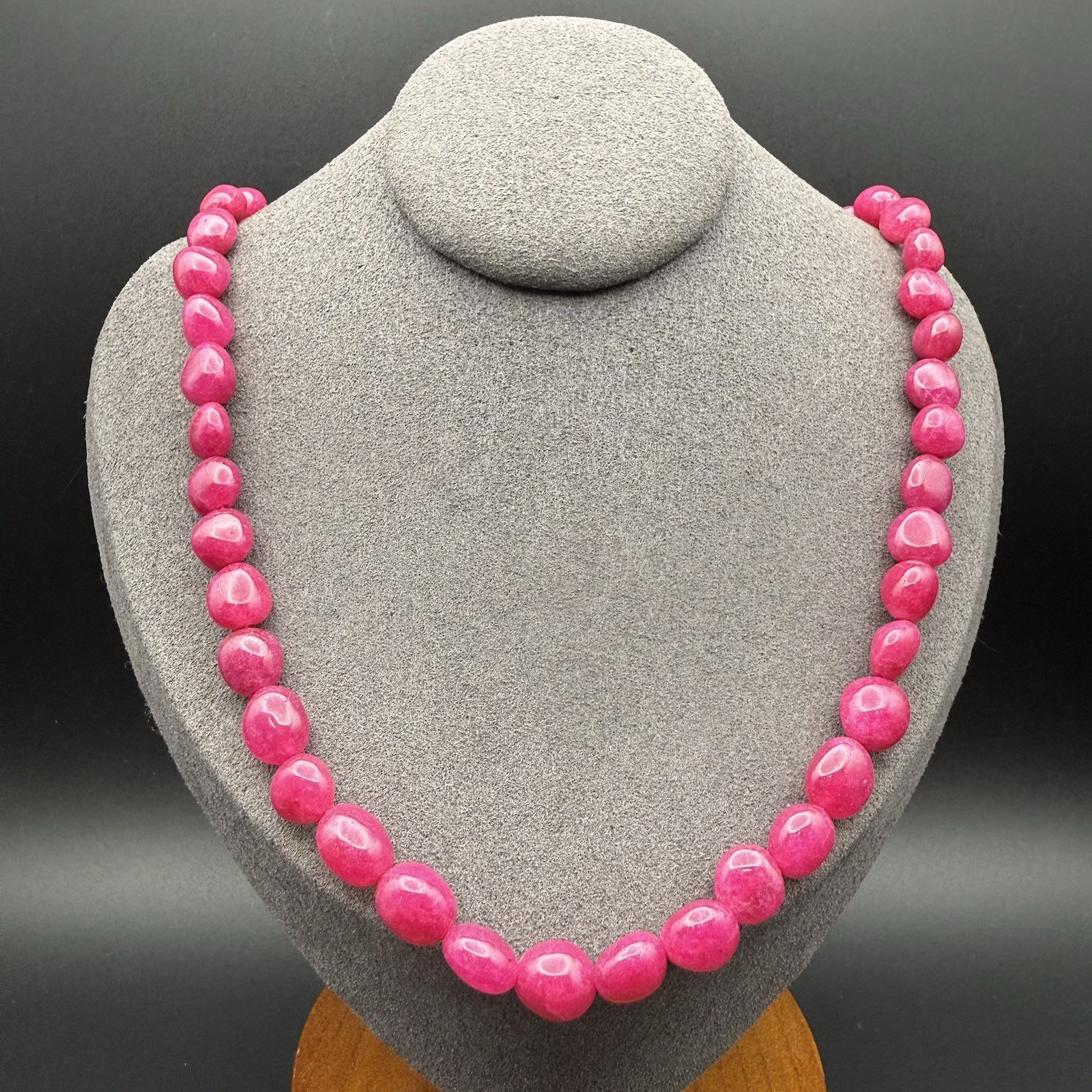 Vintage Pink Raspberry Dyed Jade Quartz Beaded Necklace Fuchsia 22″ Barrel Clasp