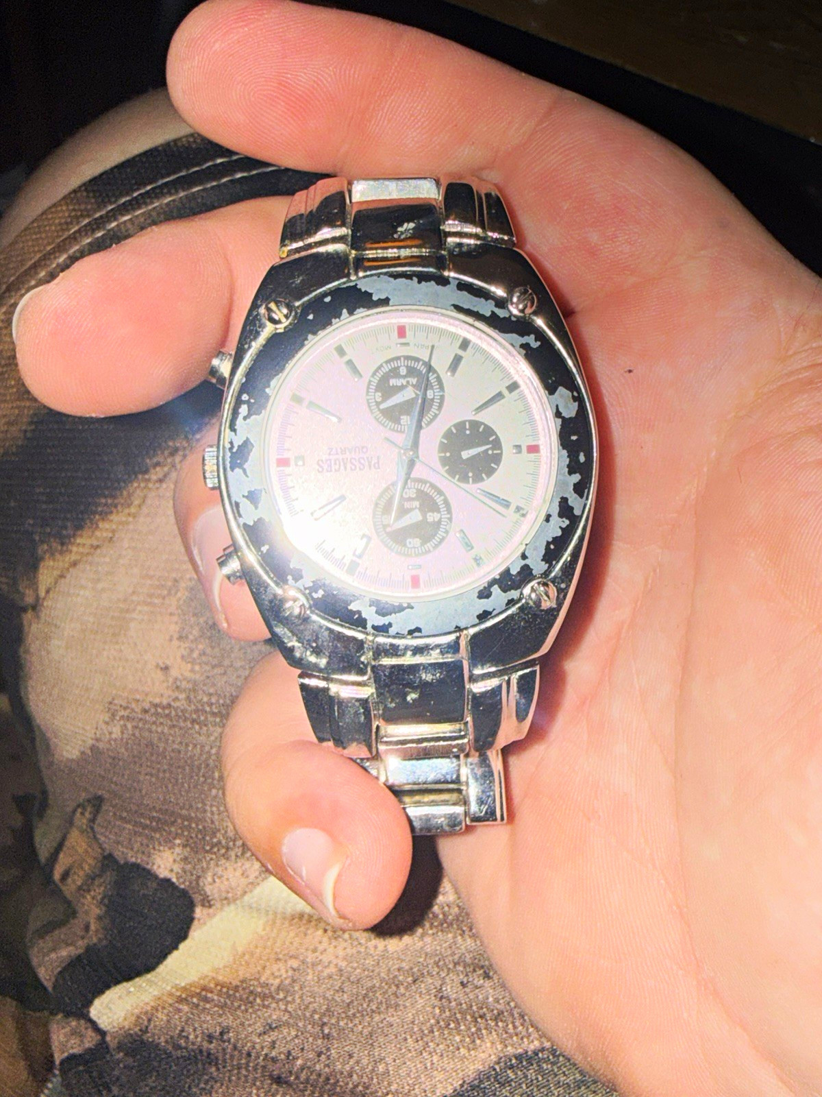 Passager Quartz Men’s Chronograph Analog Watch White Dial Black Bezel Steel