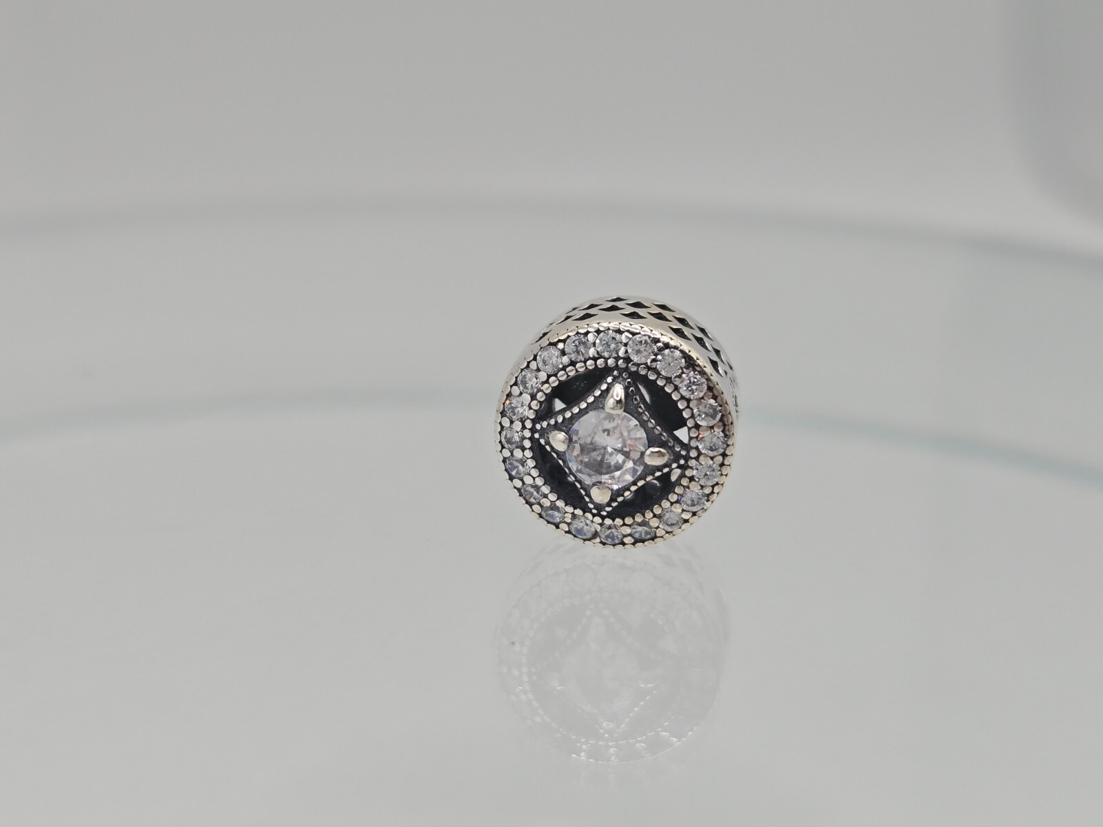 Authentic Pandora Sparkling Vintage Allure Moments bead silver Charm