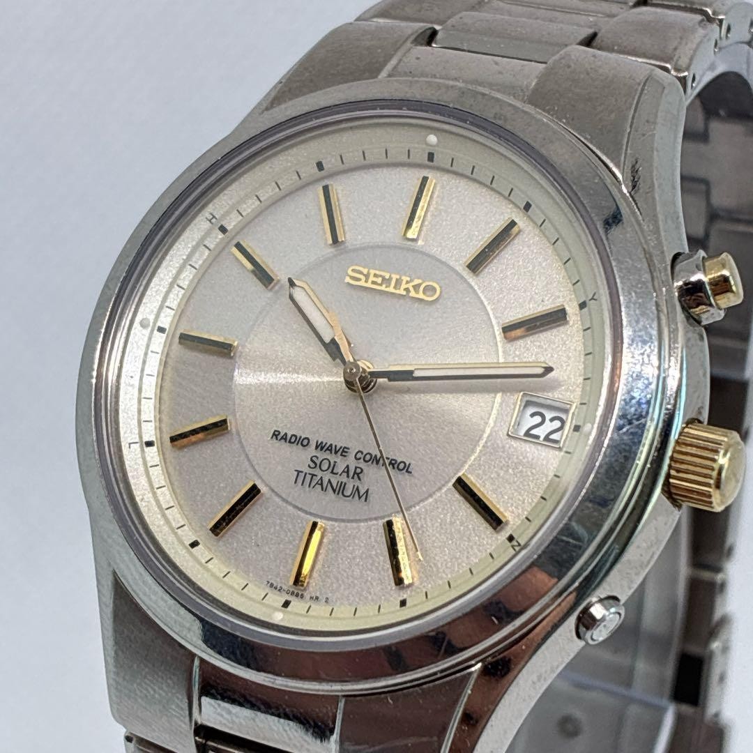 Seiko Men’s Watch Radio Solar Titanium Date Spirit Gold Japan 0713801