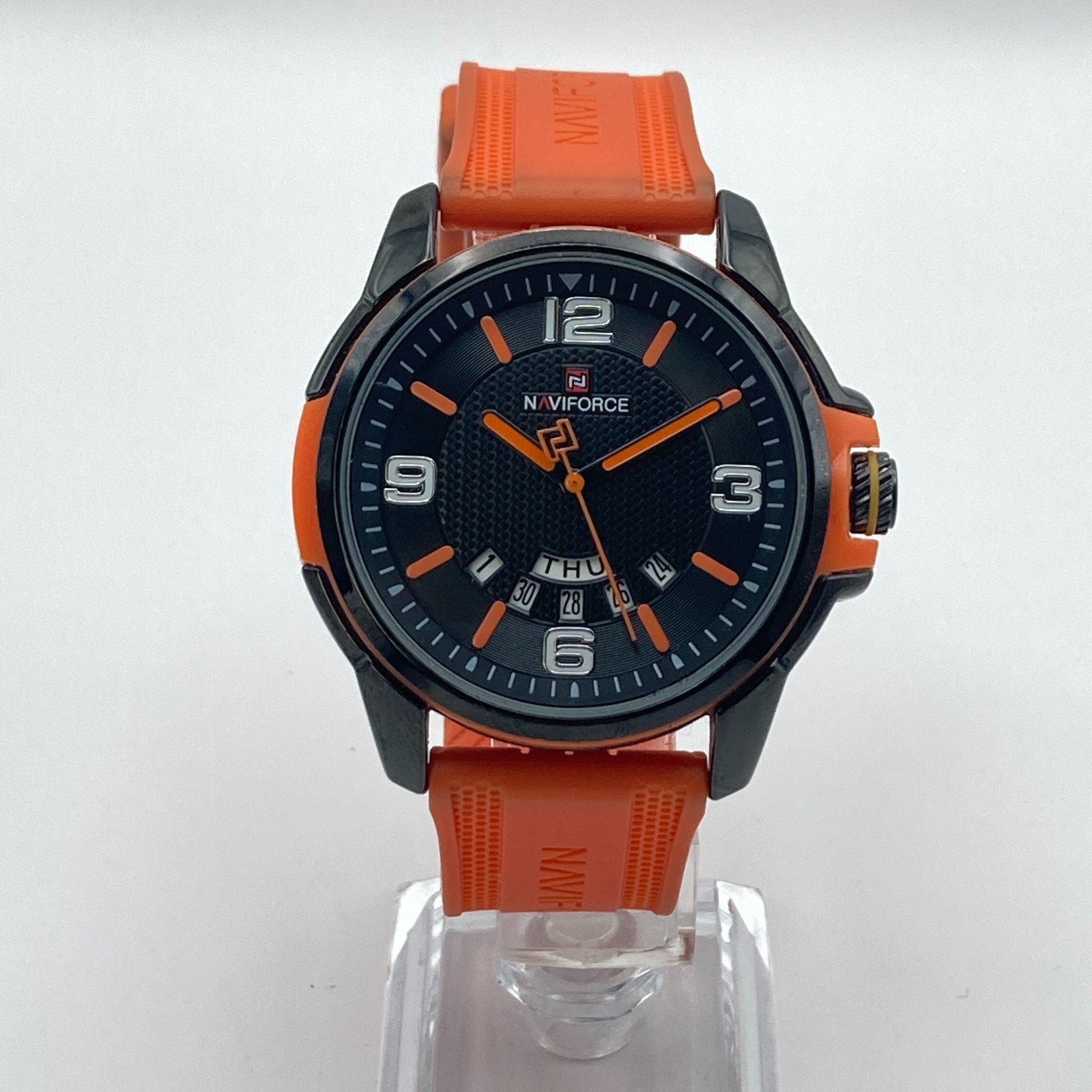 Naviforce Men’s Watch 43mm Black Orange Day Date 30M WR New Battery 9.5″