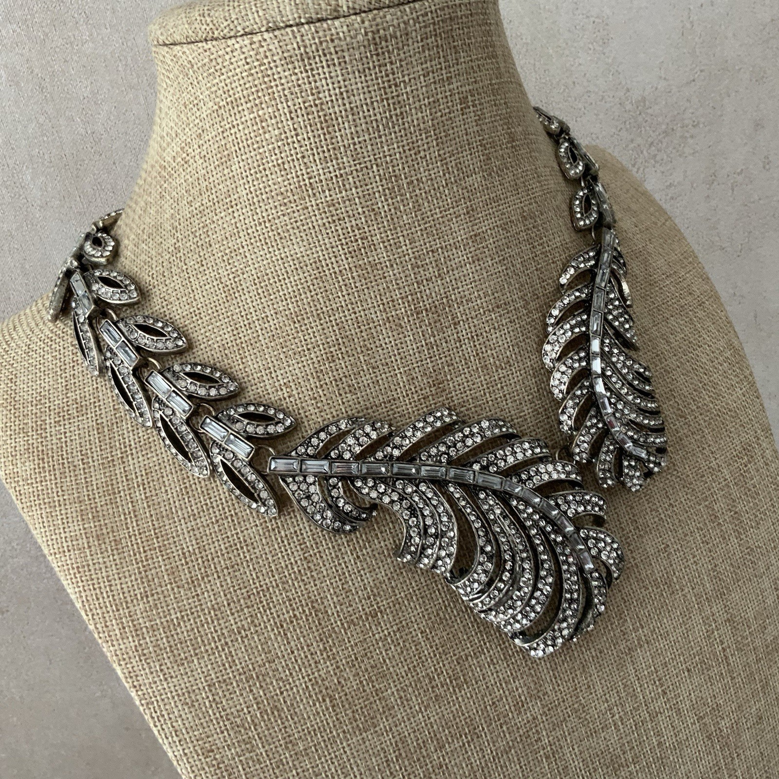 Natasha Feather Rhinestone Statement Necklace Antique Silver Tone 18″ Signed