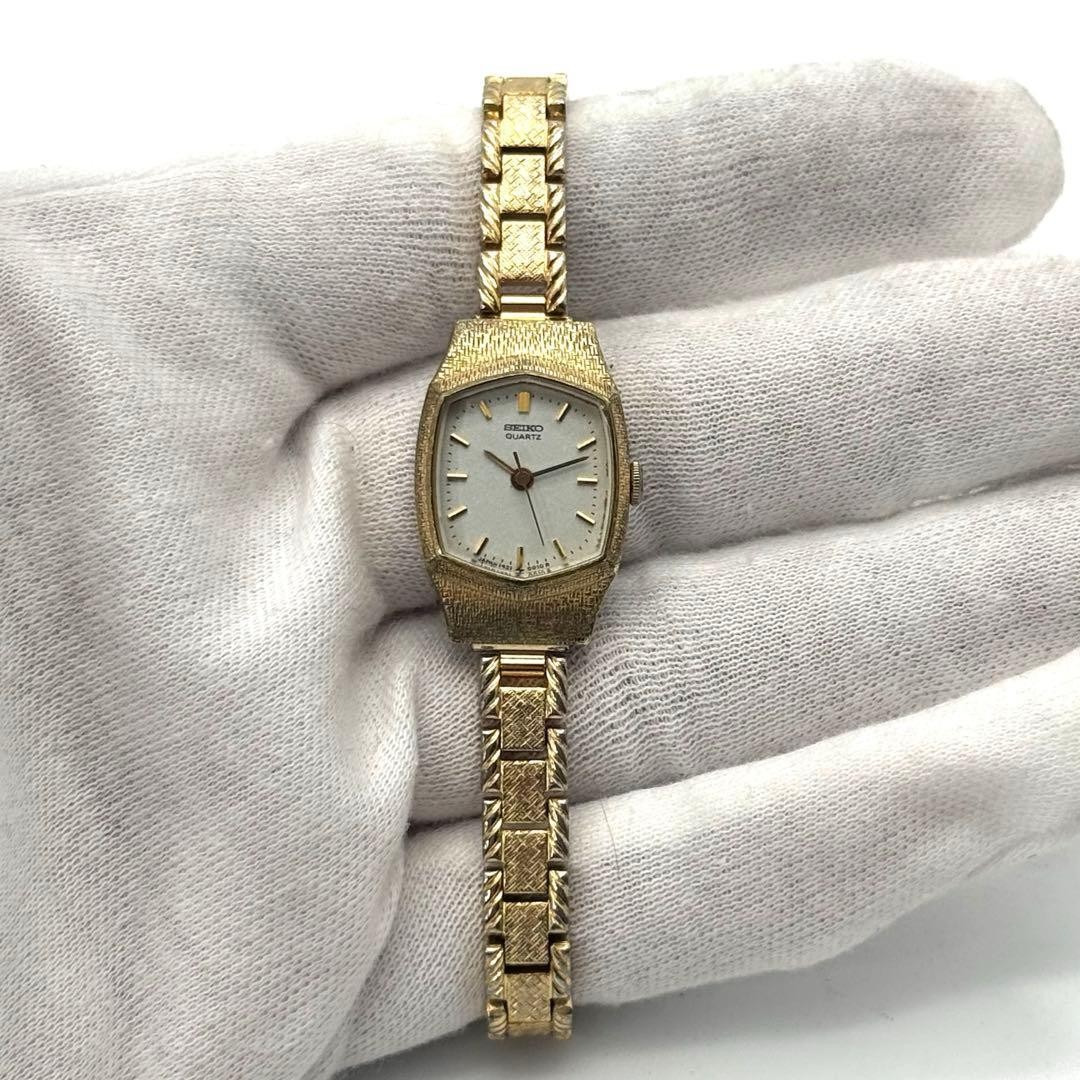 Excellent condition, fully functional SEIKO quartz watch with new battery and go