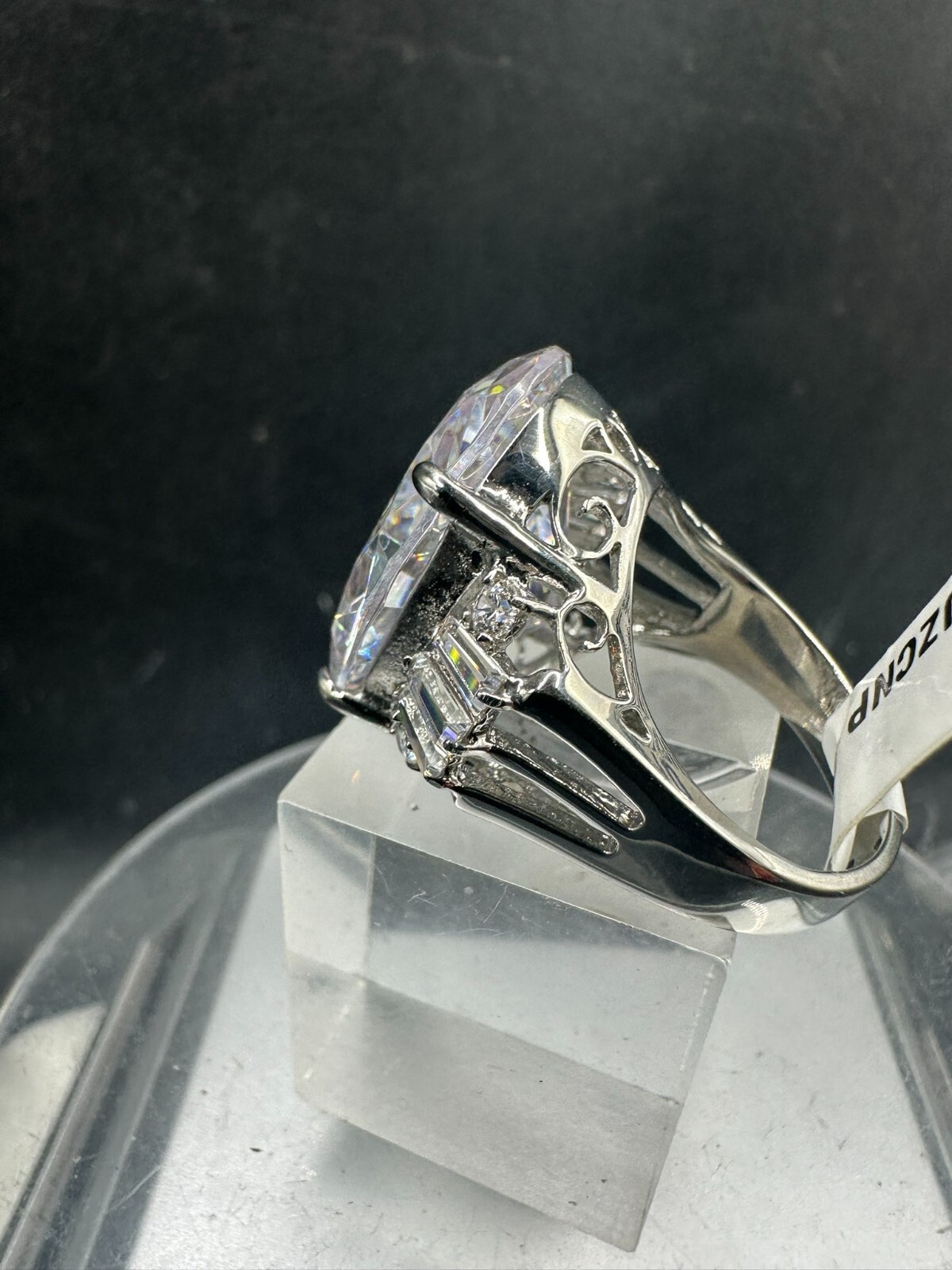 Oval Silver Ring Cocktail Cubic Zirconia Sparkling Stainless Steel Ladies