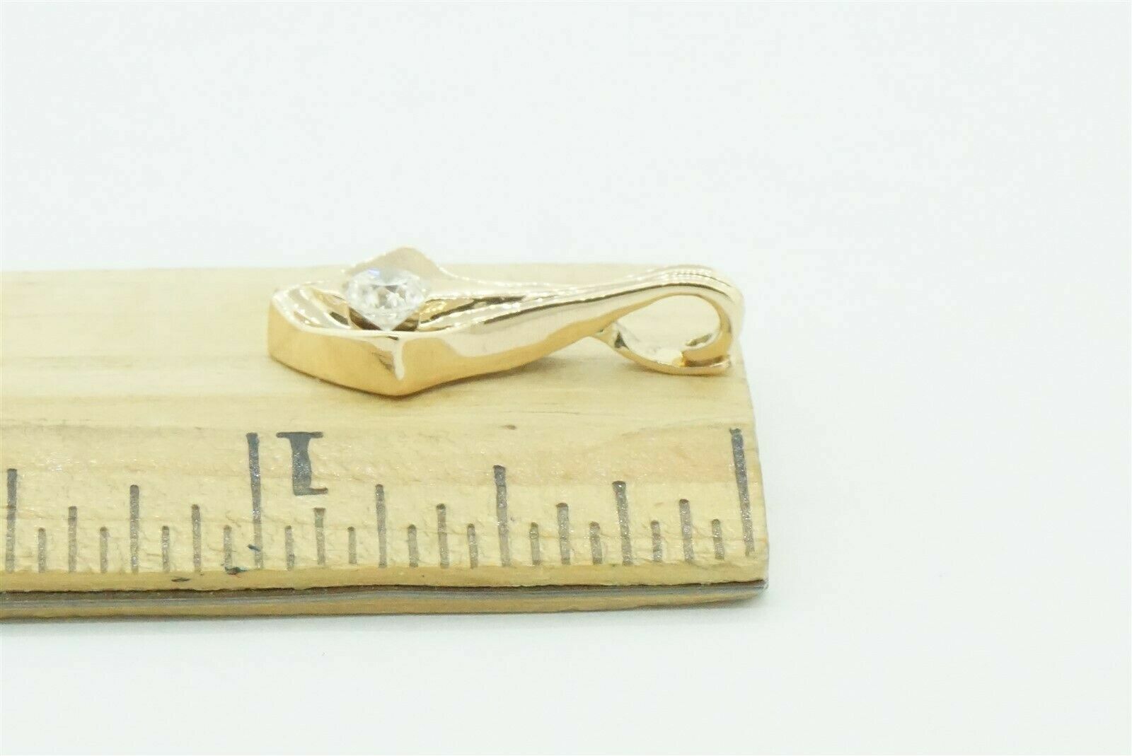 Estate Sale Diamond Pendant Vintage 14k Yellow Gold Round Natural 0.45CT 25.60MM