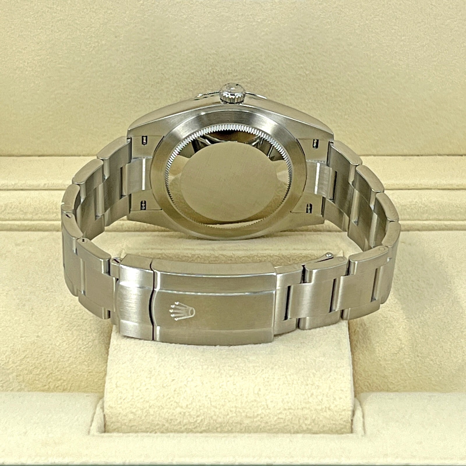 Rolex Oyster Perpetual 41, Green, Ref# 124300-0005, Unworn Complete 2023