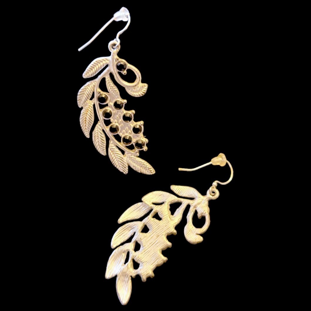 SILVER Branch Leaf Dangle Earring BLACK Stone Accents LIGHTWEIGHT Jewelry