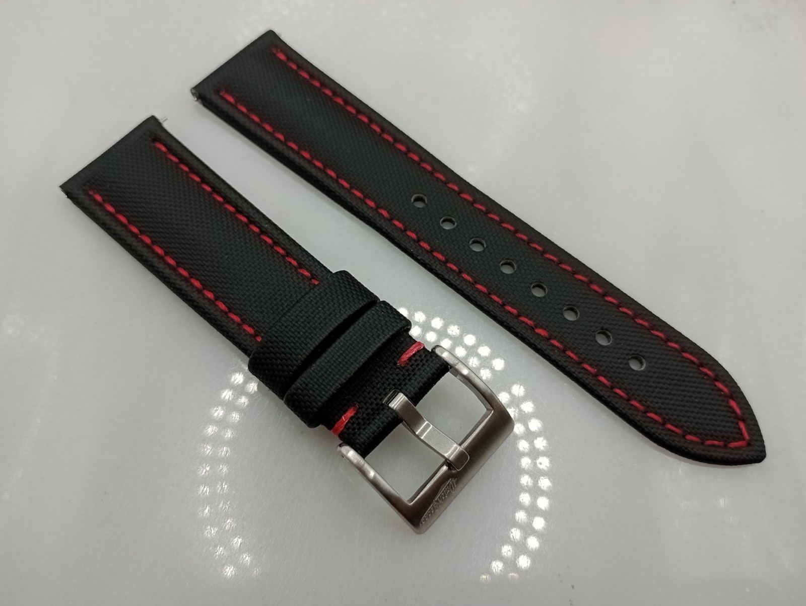 New 22mm Watchgecko Atlas Padded Sailcloth Black & Red Stitch Watch Strap 6B404